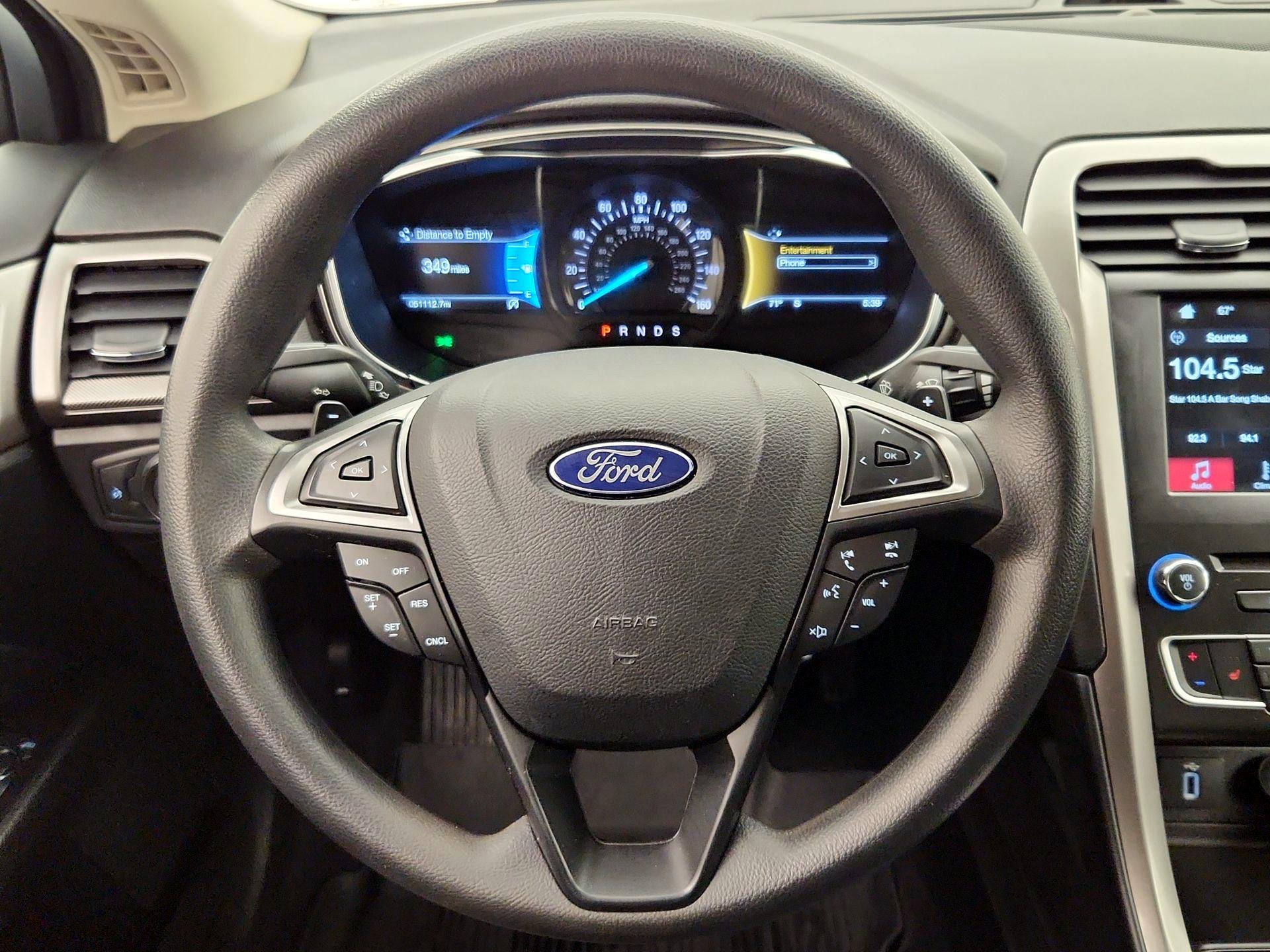 Thumbnail: 2017 Ford Fusion - 10