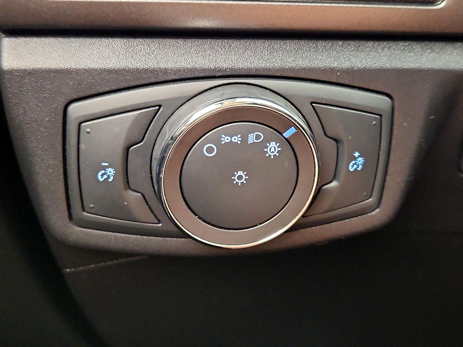 Thumbnail: 2017 Ford Fusion - 13