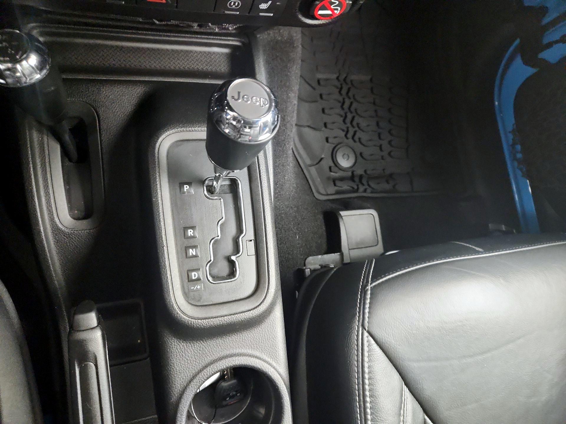 Thumbnail: 2017 Jeep Wrangler - 17