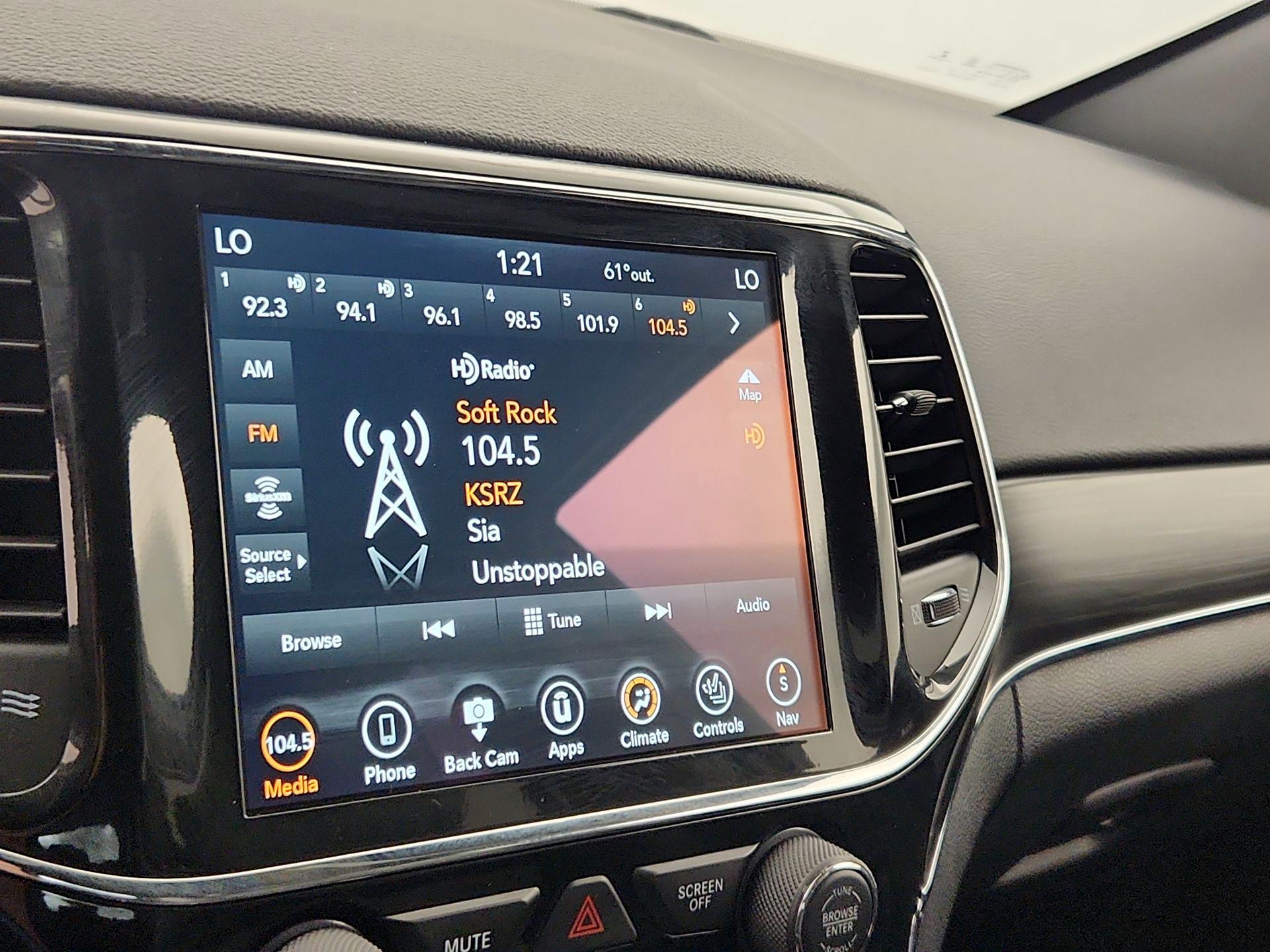 Thumbnail: 2019 Jeep Grand Cherokee - 16