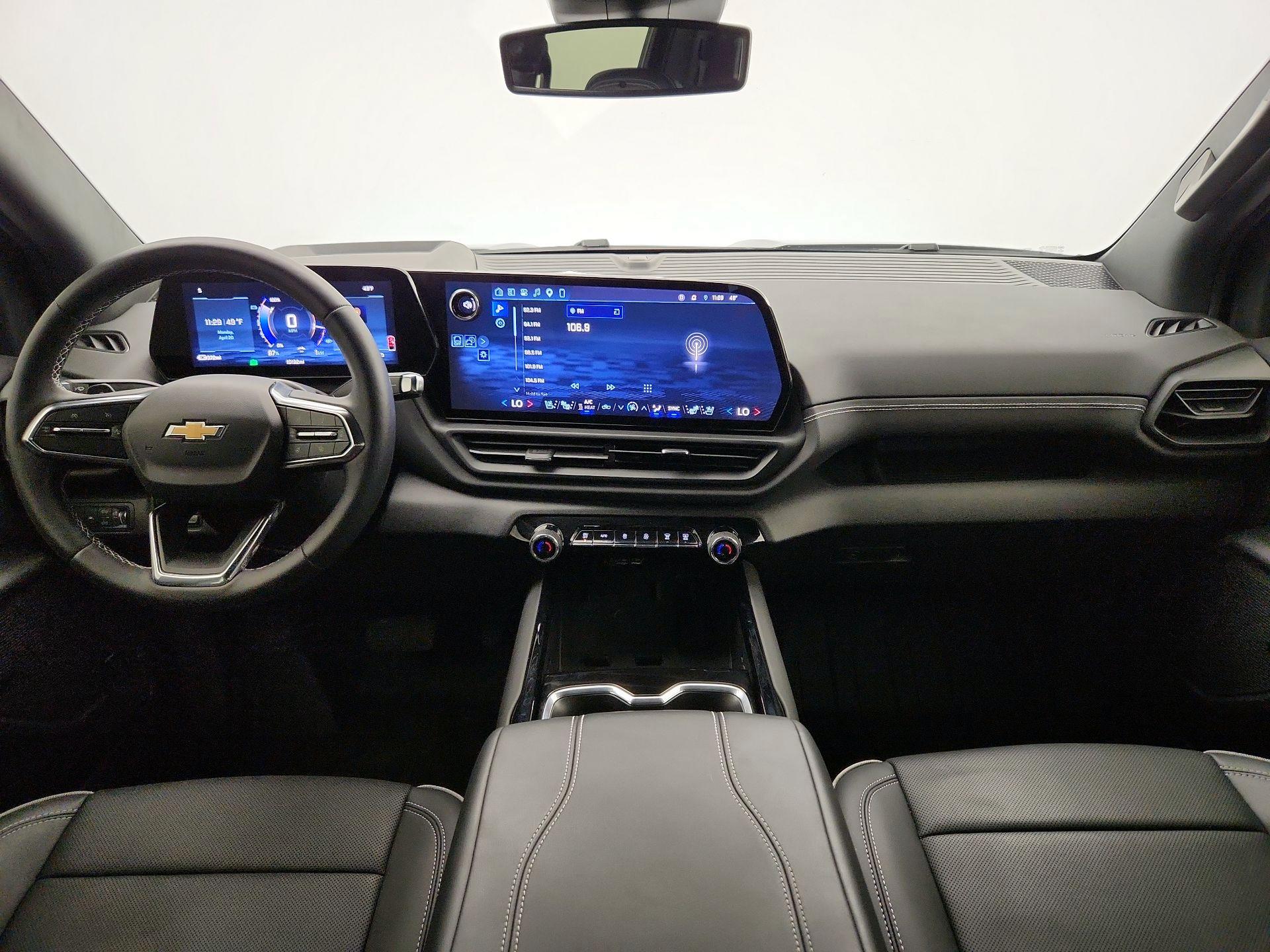 Thumbnail: 2025 Chevrolet Silverado EV - 9
