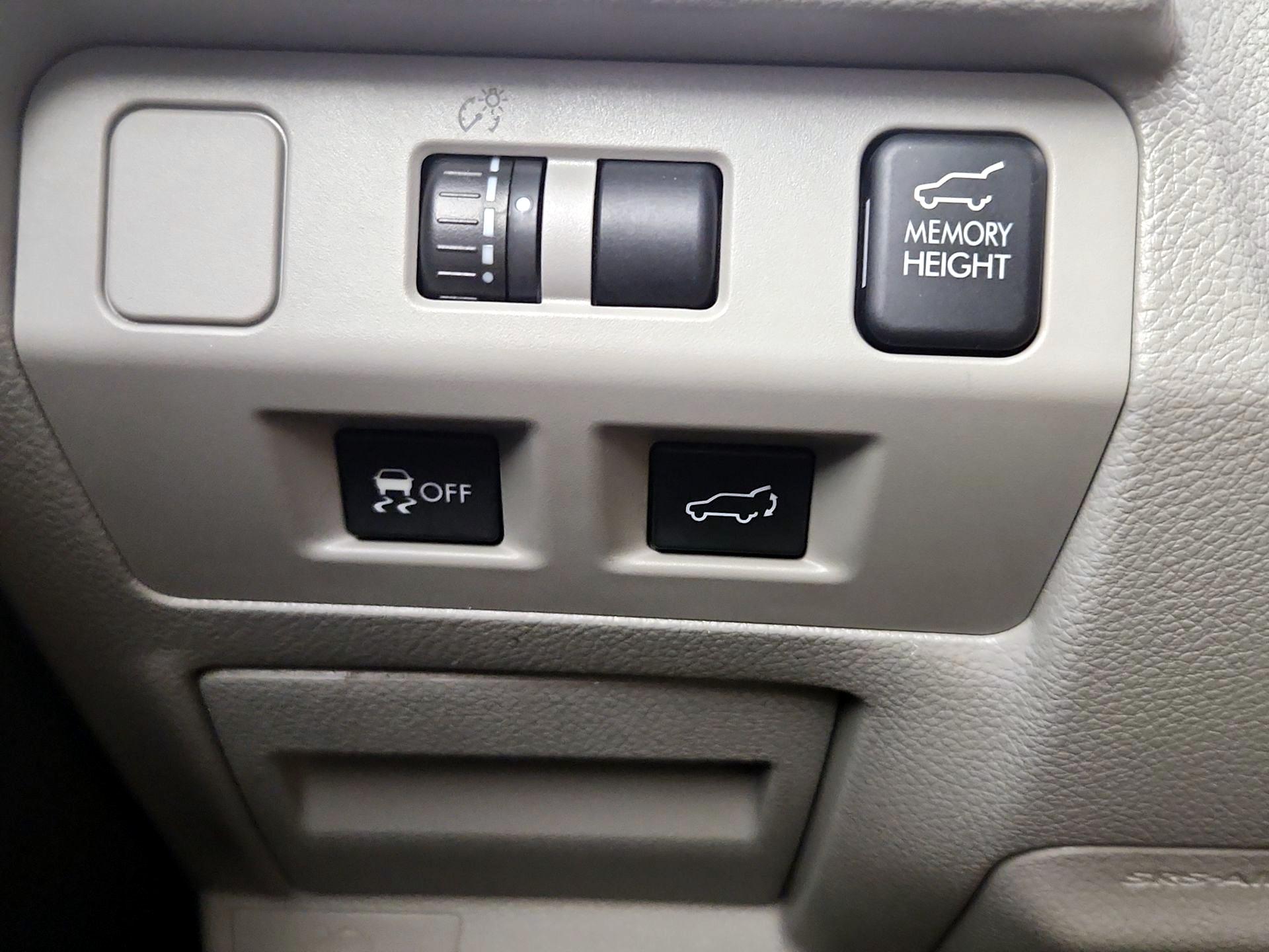 Thumbnail: 2015 Subaru Forester - 13