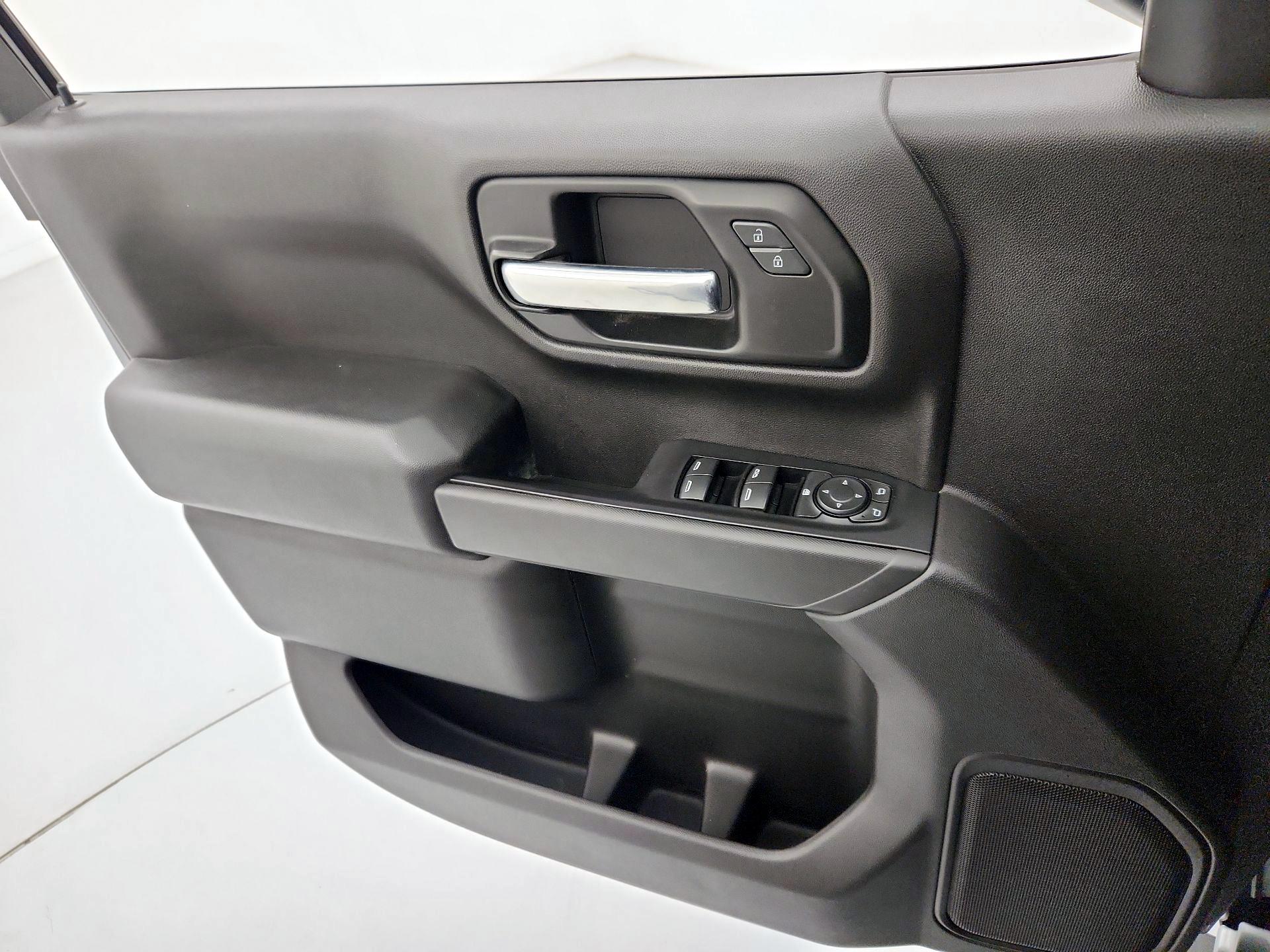 Thumbnail: 2020 Chevrolet Silverado 1500 - 12