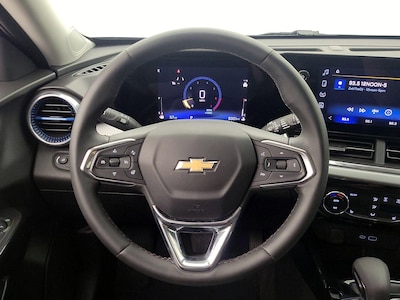 Steering Wheel & Instrument Cluster (On)