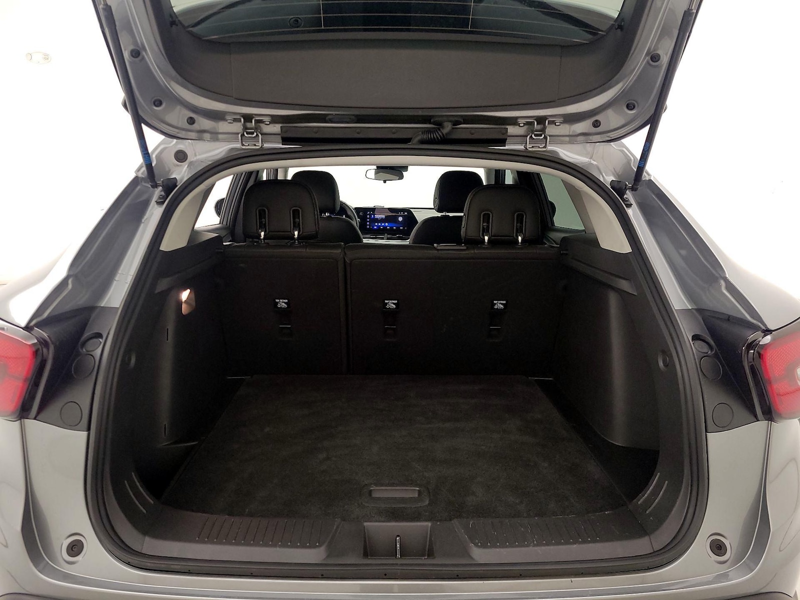 2025 Chevrolet Trax LT - Photo 21