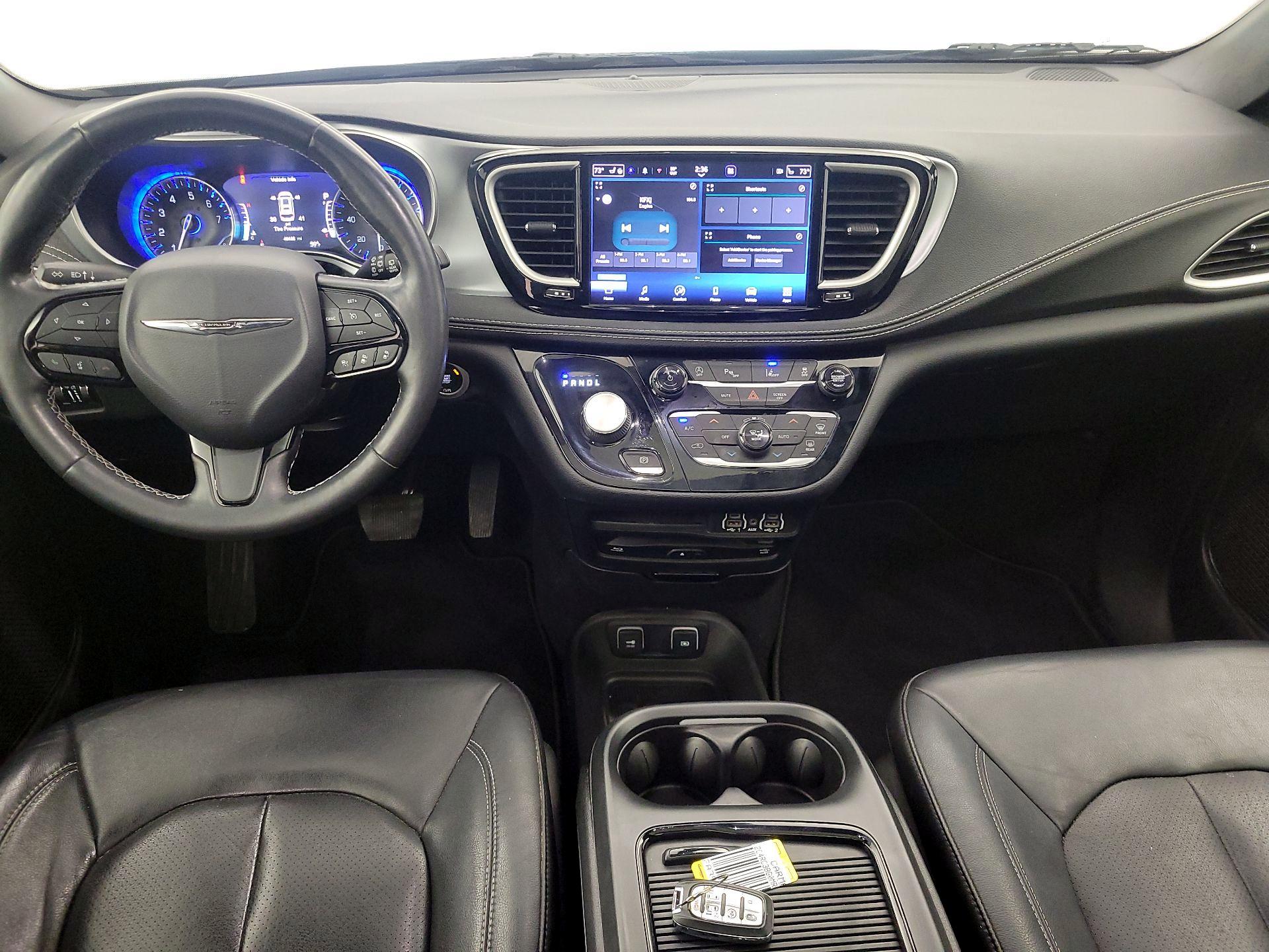 Thumbnail: 2021 Chrysler Pacifica - 9