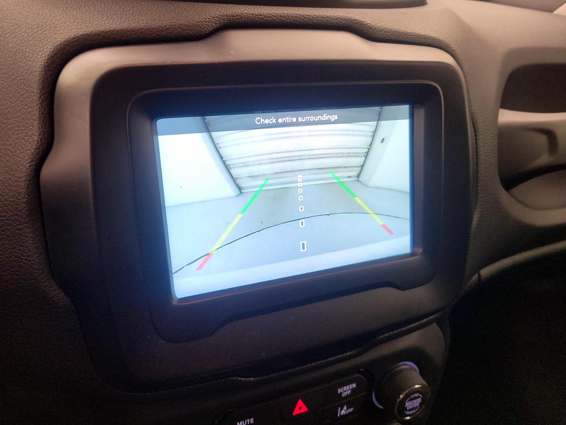 Thumbnail: 2021 Jeep Renegade - 14