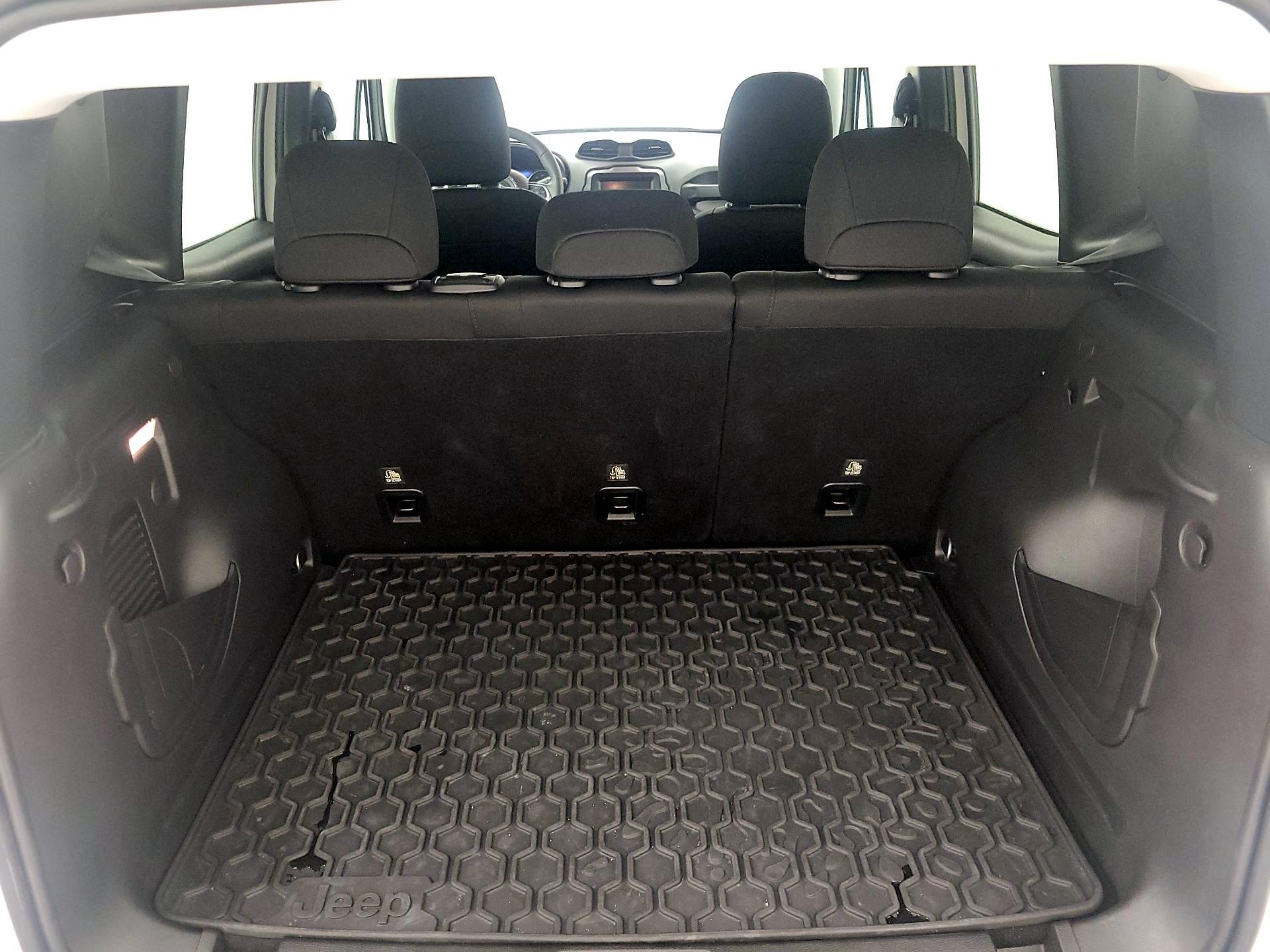 Thumbnail: 2021 Jeep Renegade - 20