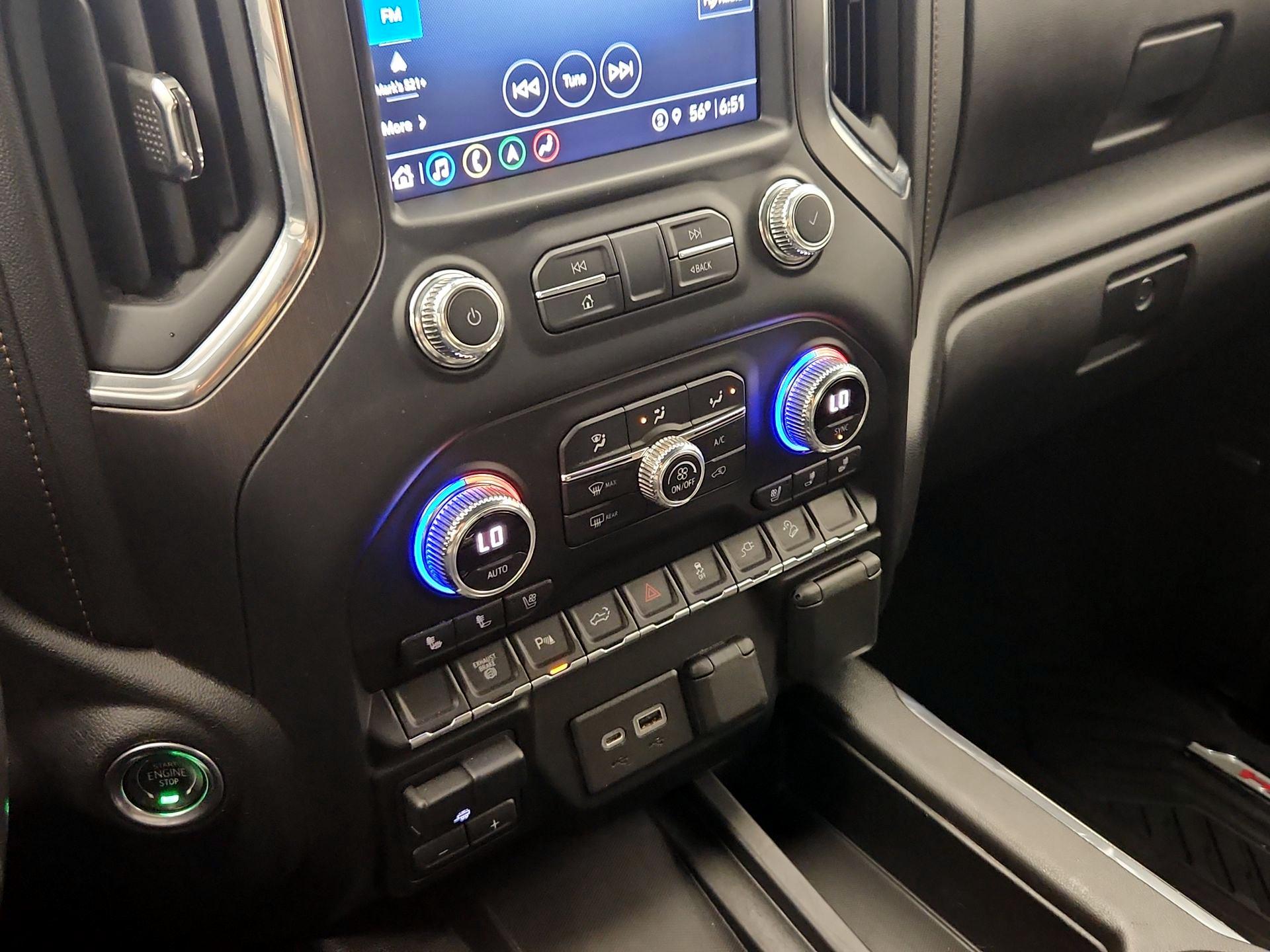 Thumbnail: 2021 GMC Sierra 3500 - 17