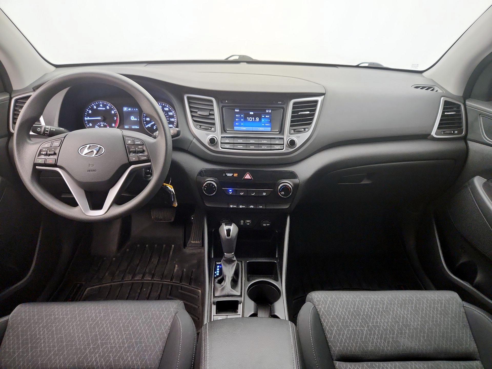 Thumbnail: 2017 Hyundai Tucson - 9