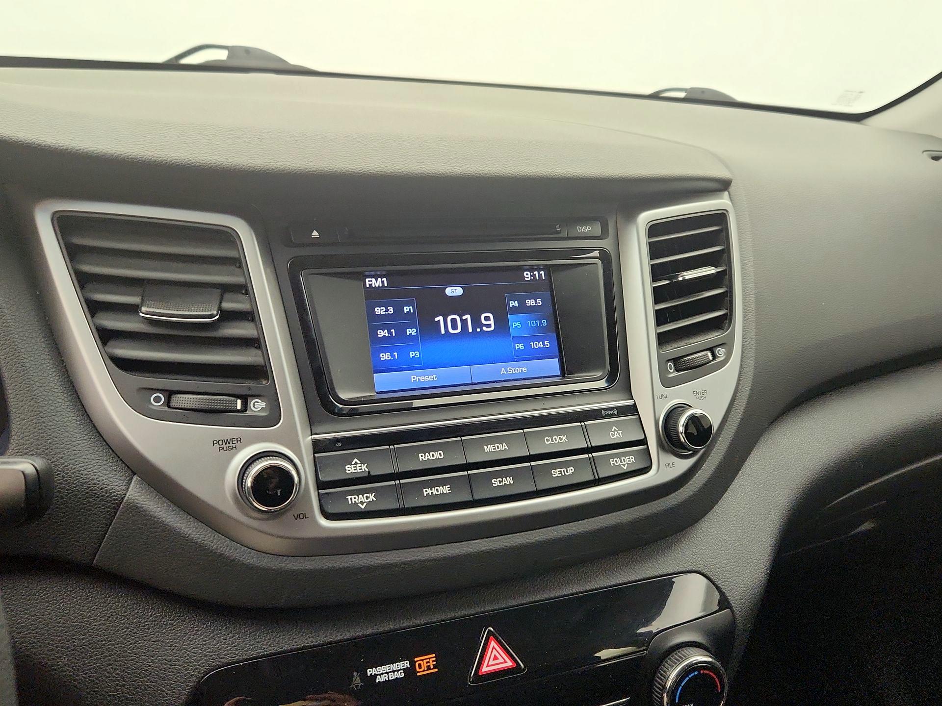 Thumbnail: 2017 Hyundai Tucson - 15