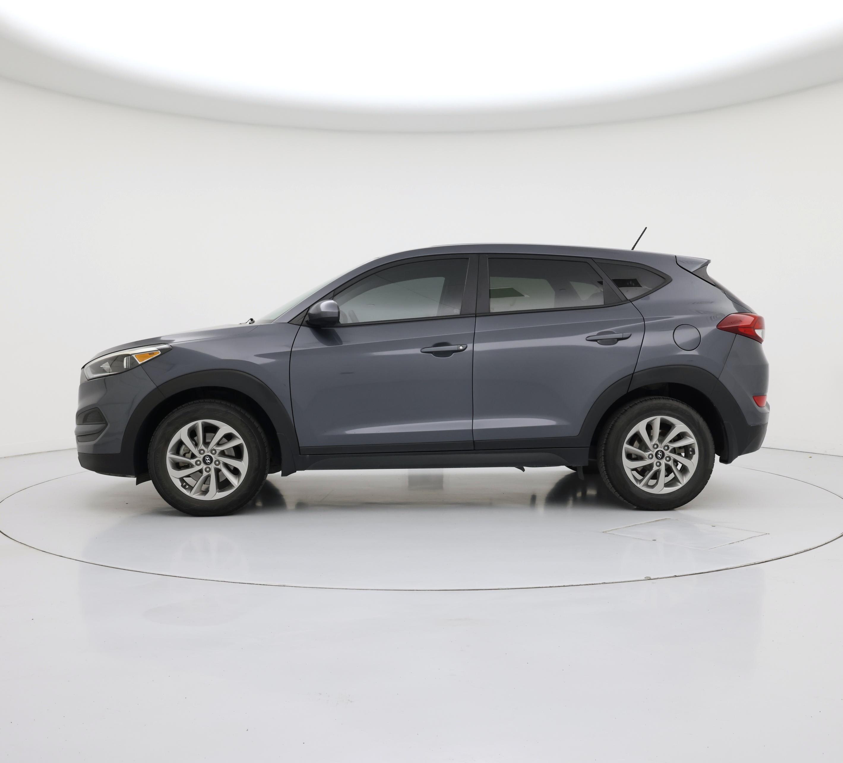 Thumbnail: 2017 Hyundai Tucson - 3