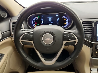 Steering Wheel & Instrument Cluster (On)