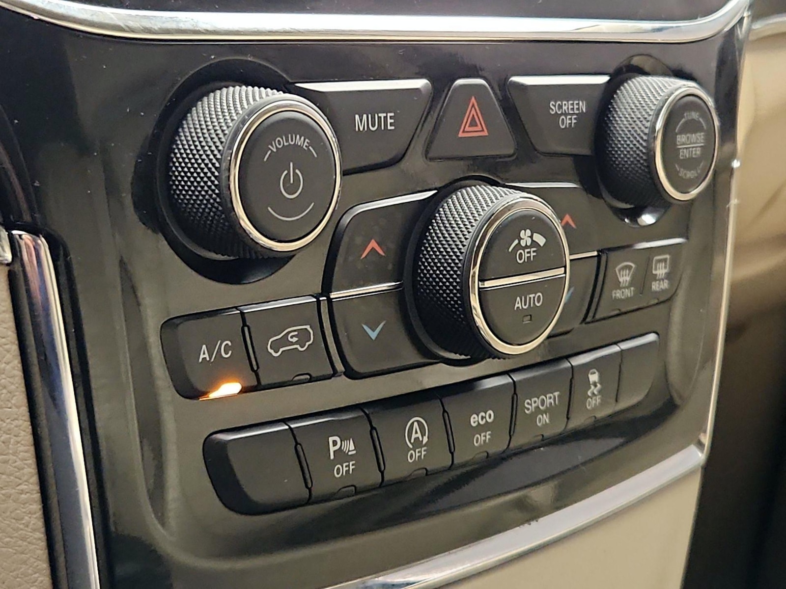 2021 Jeep Grand Cherokee Limited - Photo 18