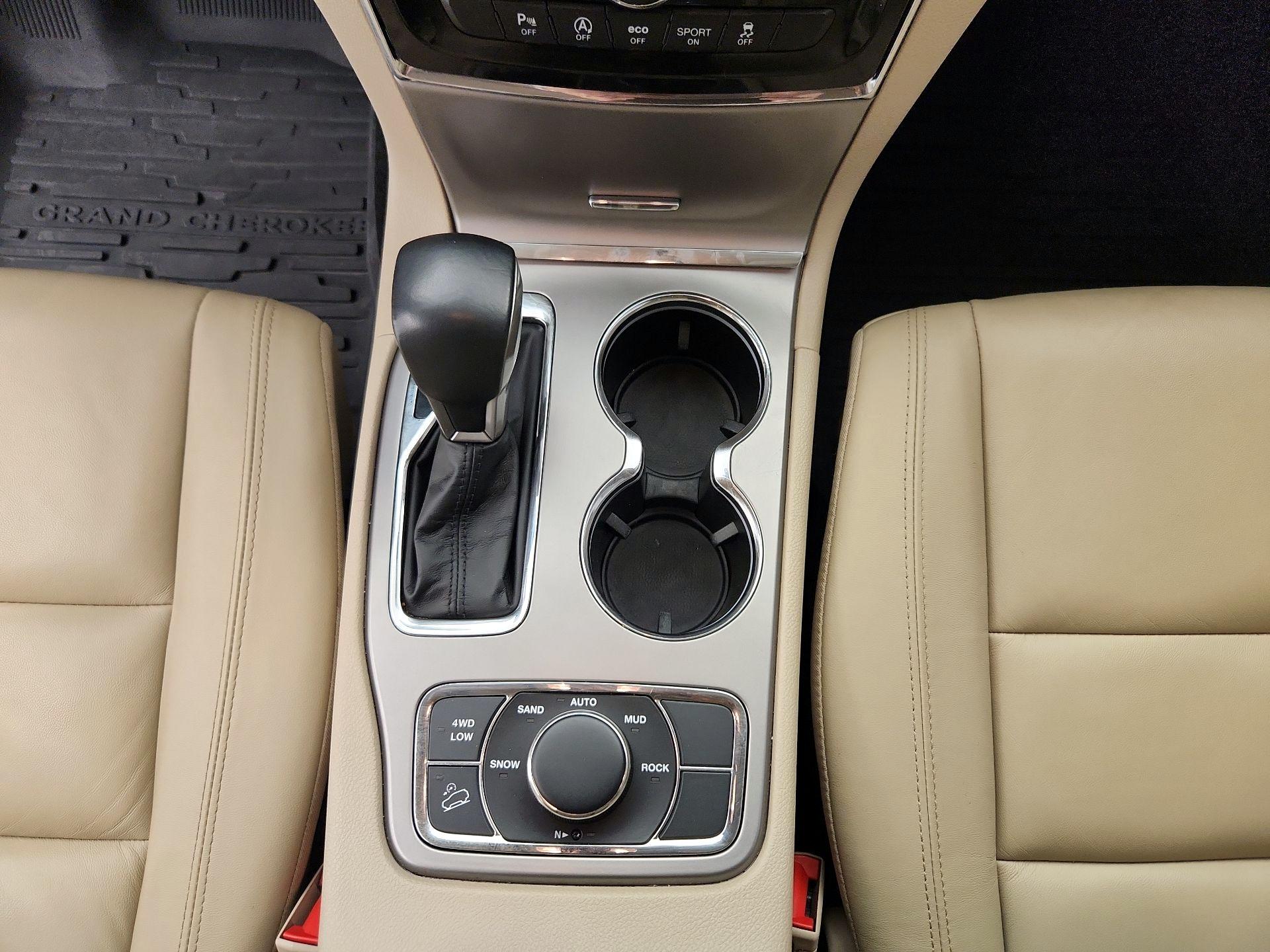 Thumbnail: 2021 Jeep Grand Cherokee - 18