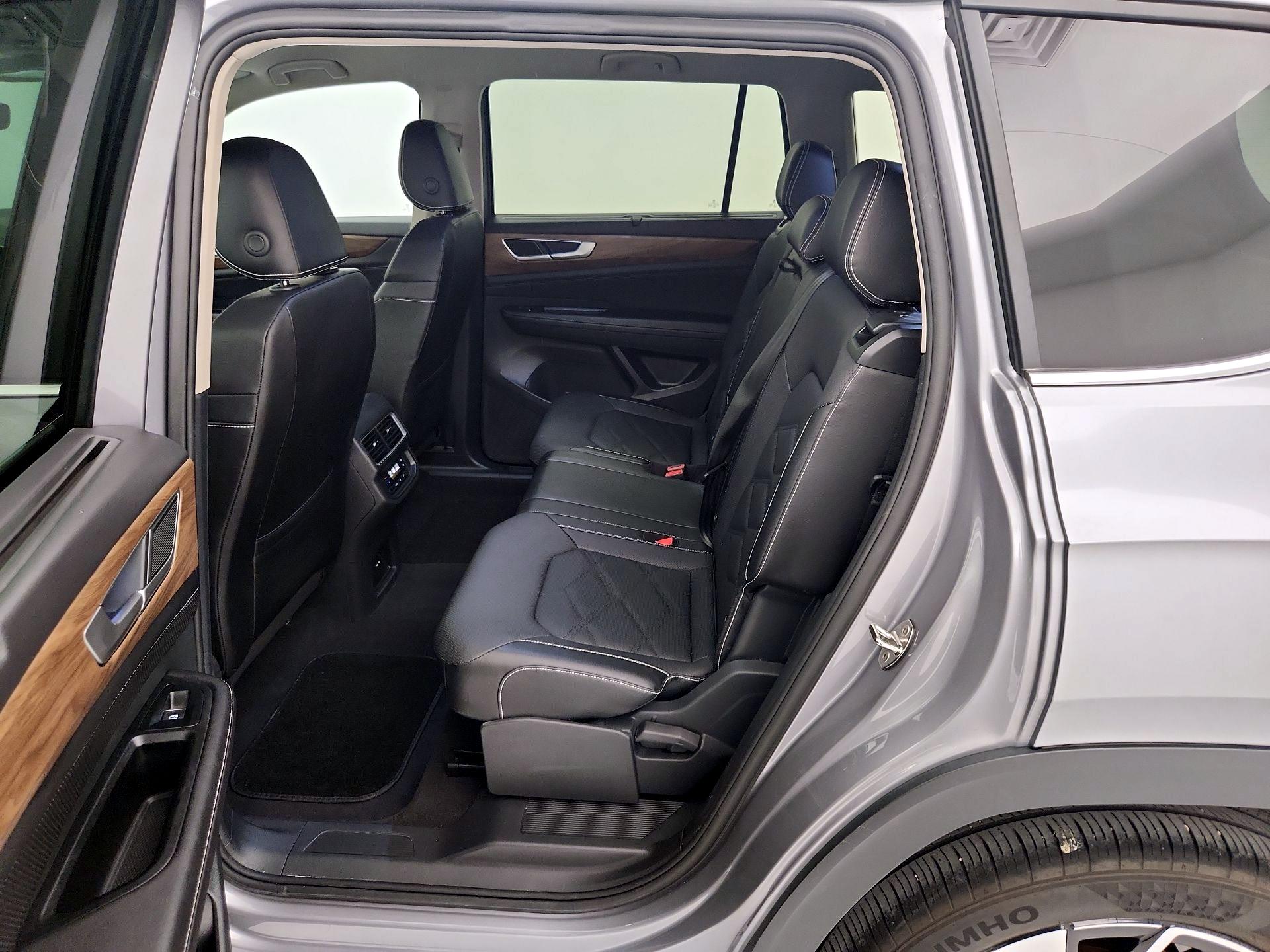 Thumbnail: 2025 Volkswagen Atlas - 19