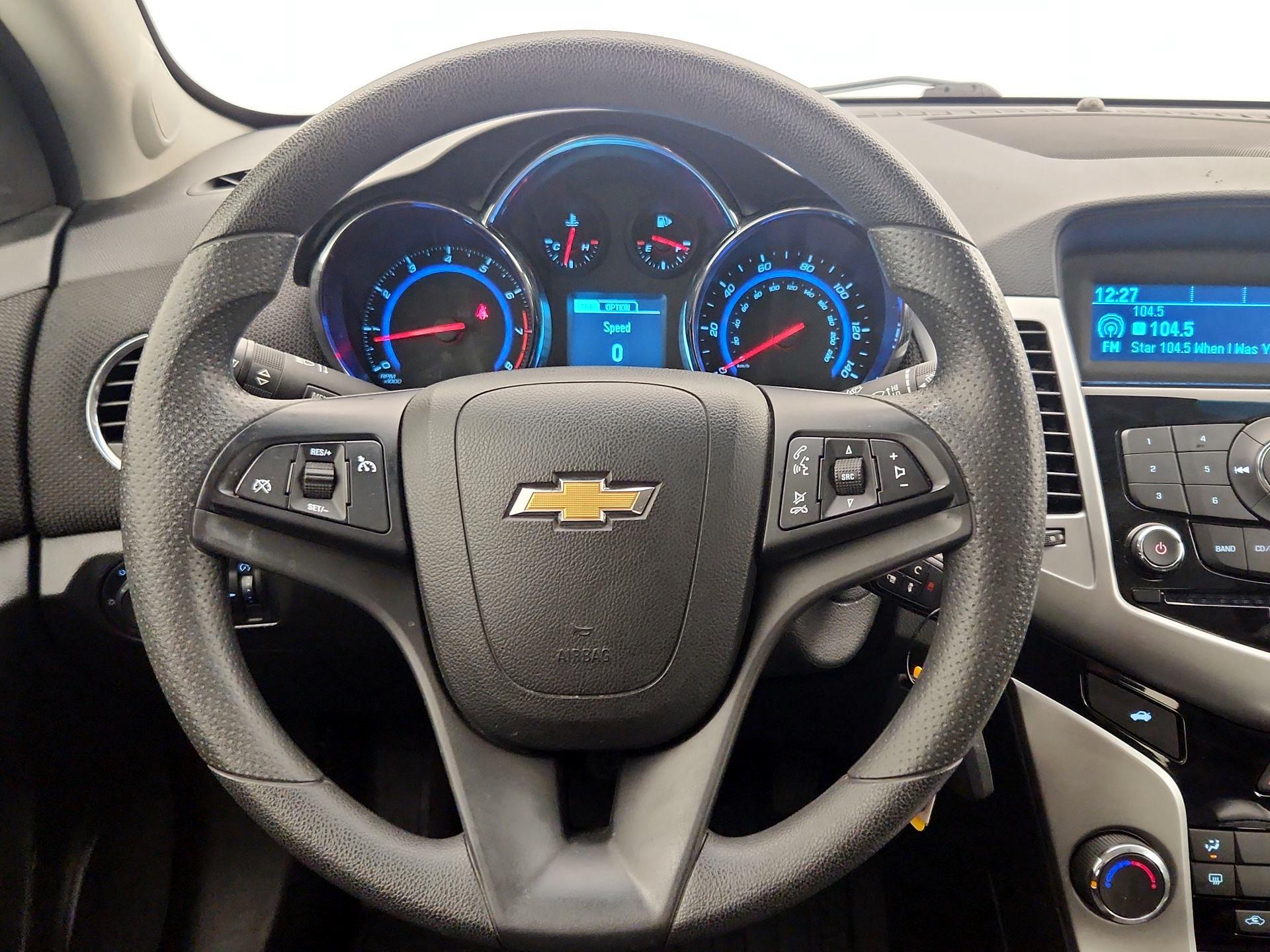Thumbnail: 2015 Chevrolet Cruze - 10