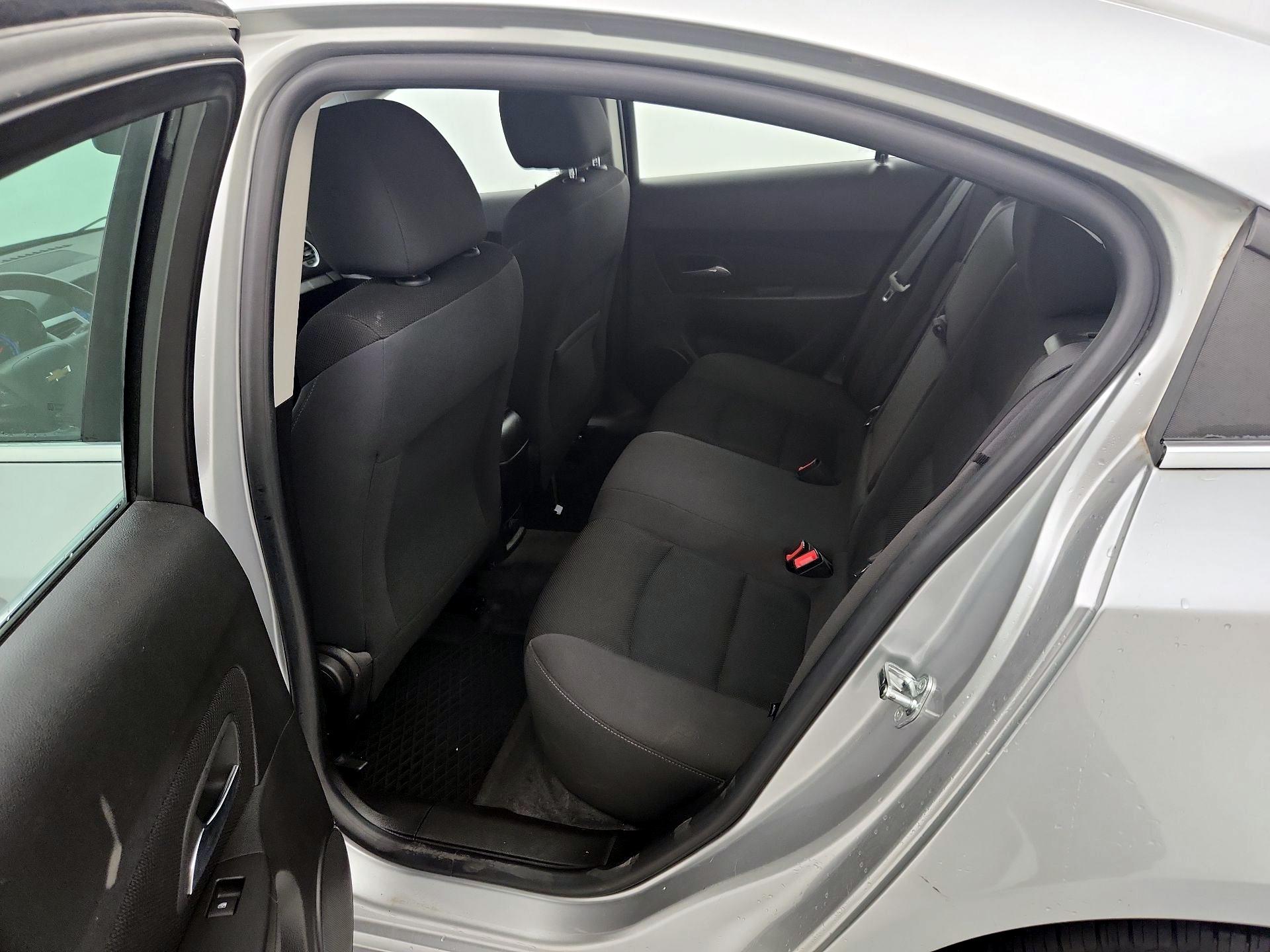 Thumbnail: 2015 Chevrolet Cruze - 17
