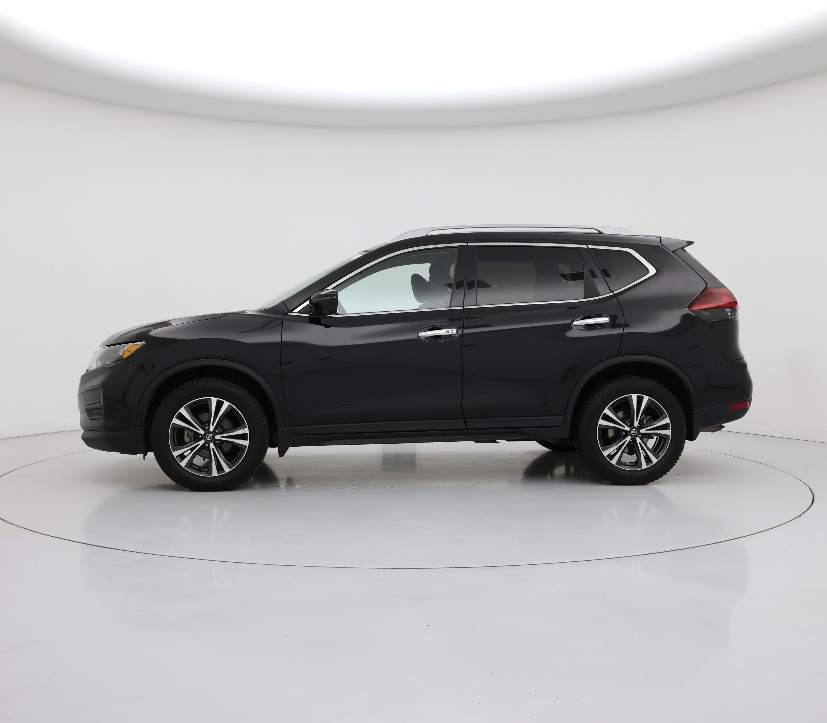 Thumbnail: 2020 Nissan Rogue - 3