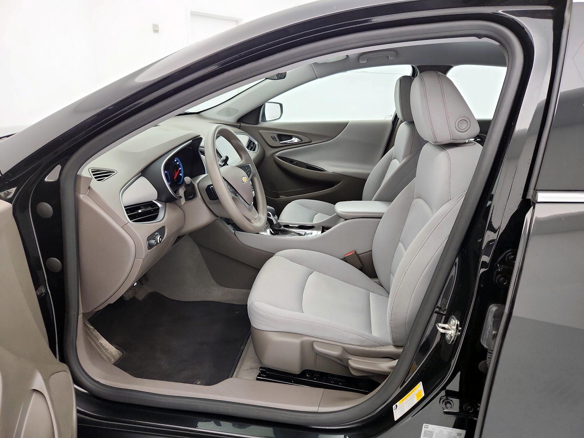 Thumbnail: 2023 Chevrolet Malibu - 11