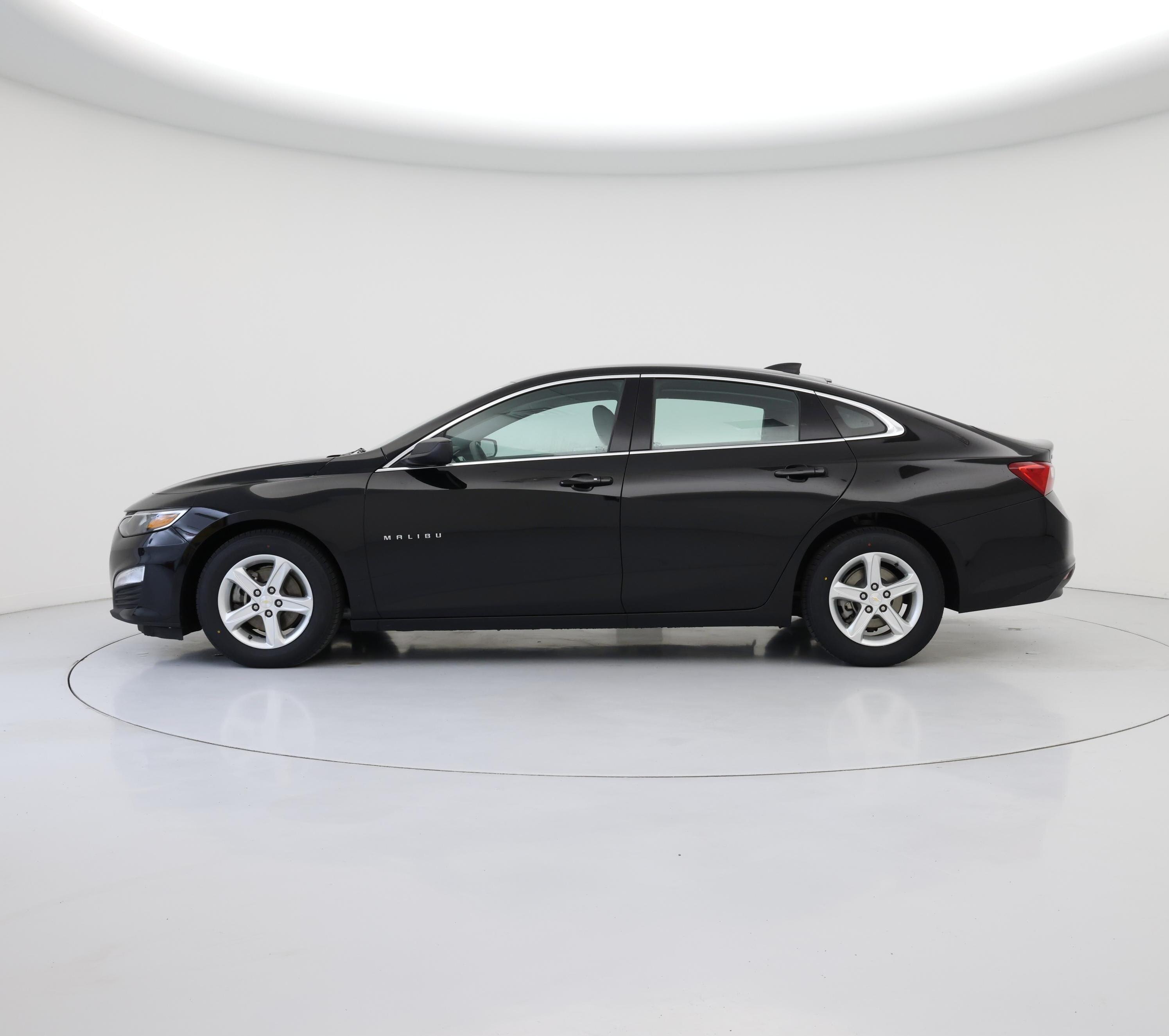 Thumbnail: 2023 Chevrolet Malibu - 3