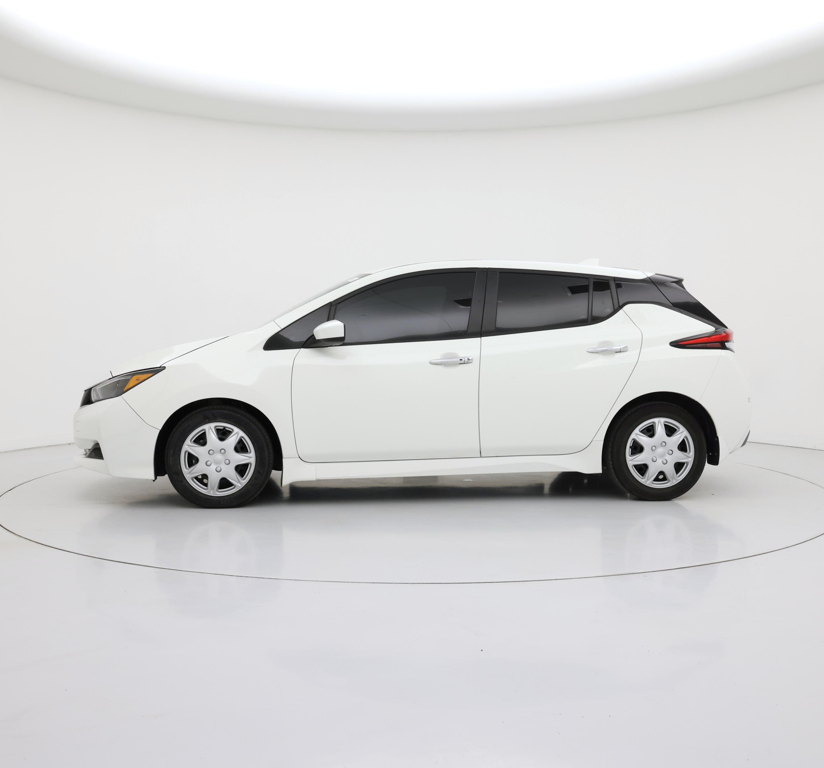Thumbnail: 2023 Nissan Leaf - 3