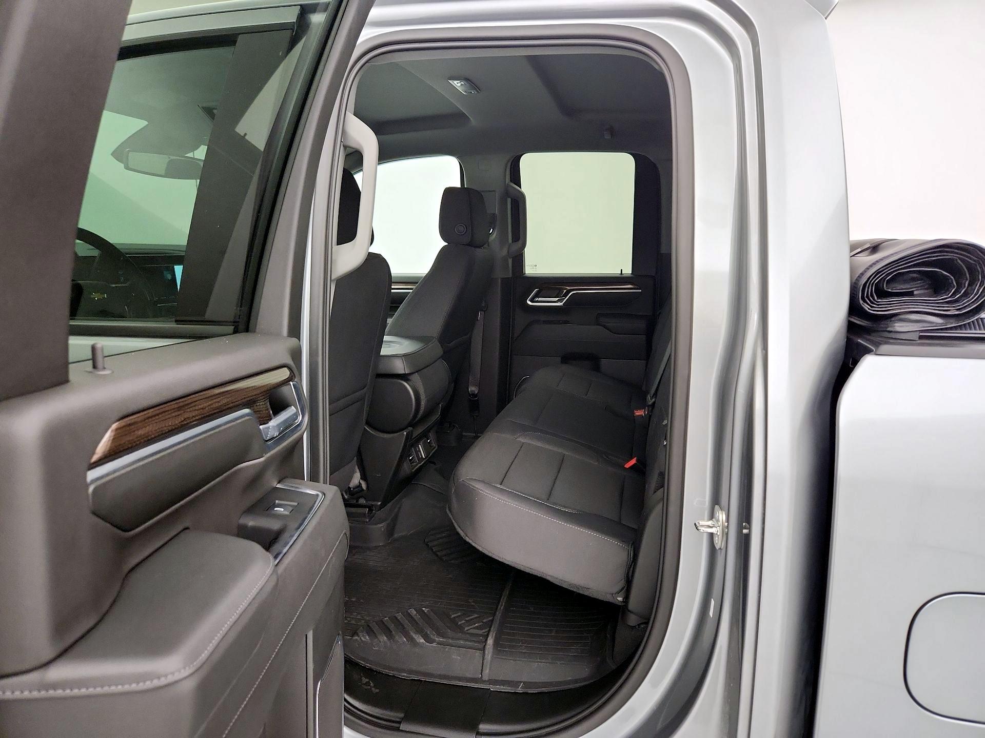 Thumbnail: 2024 Chevrolet Silverado 2500 - 19