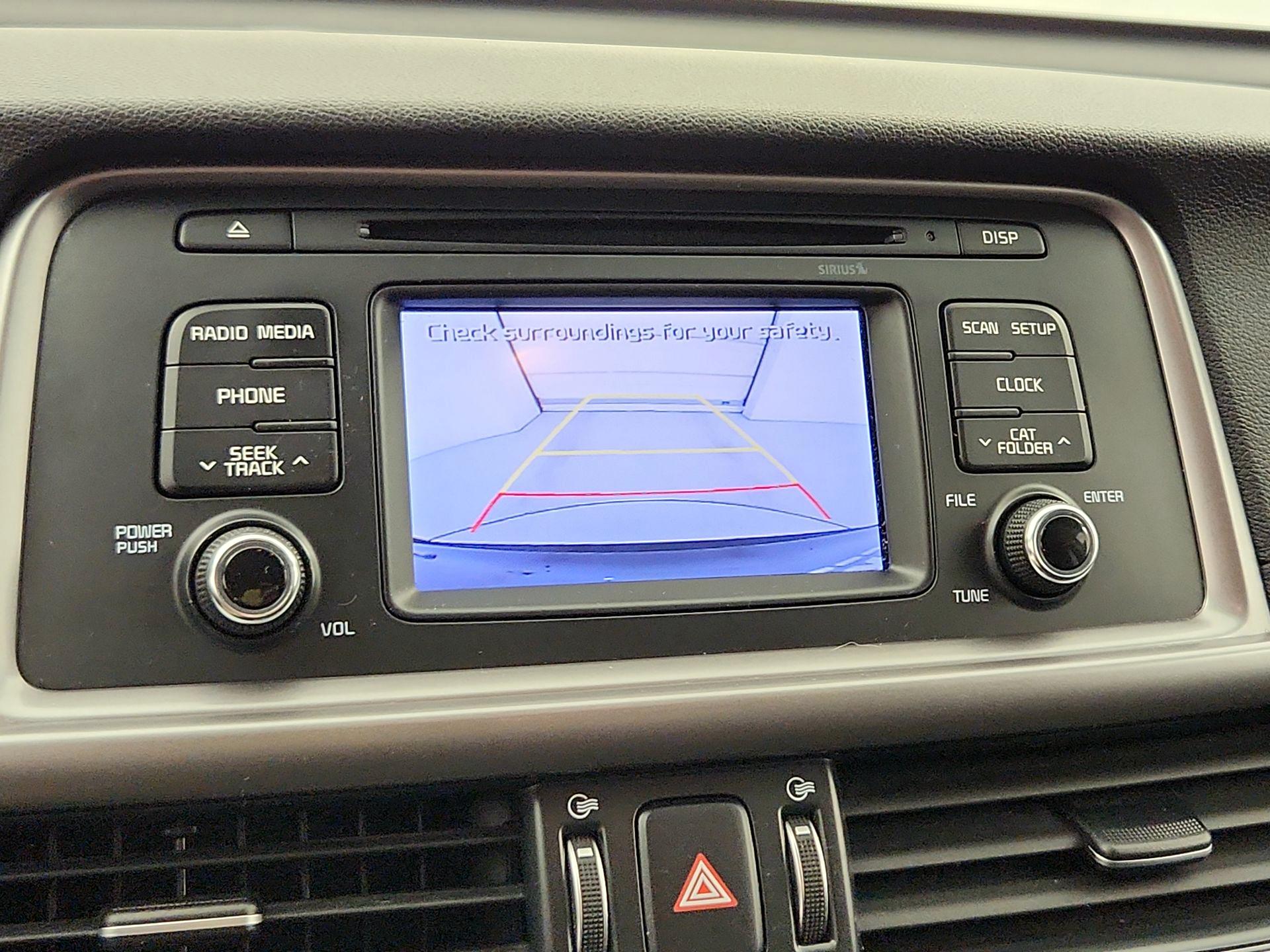 Thumbnail: 2016 Kia Optima - 14