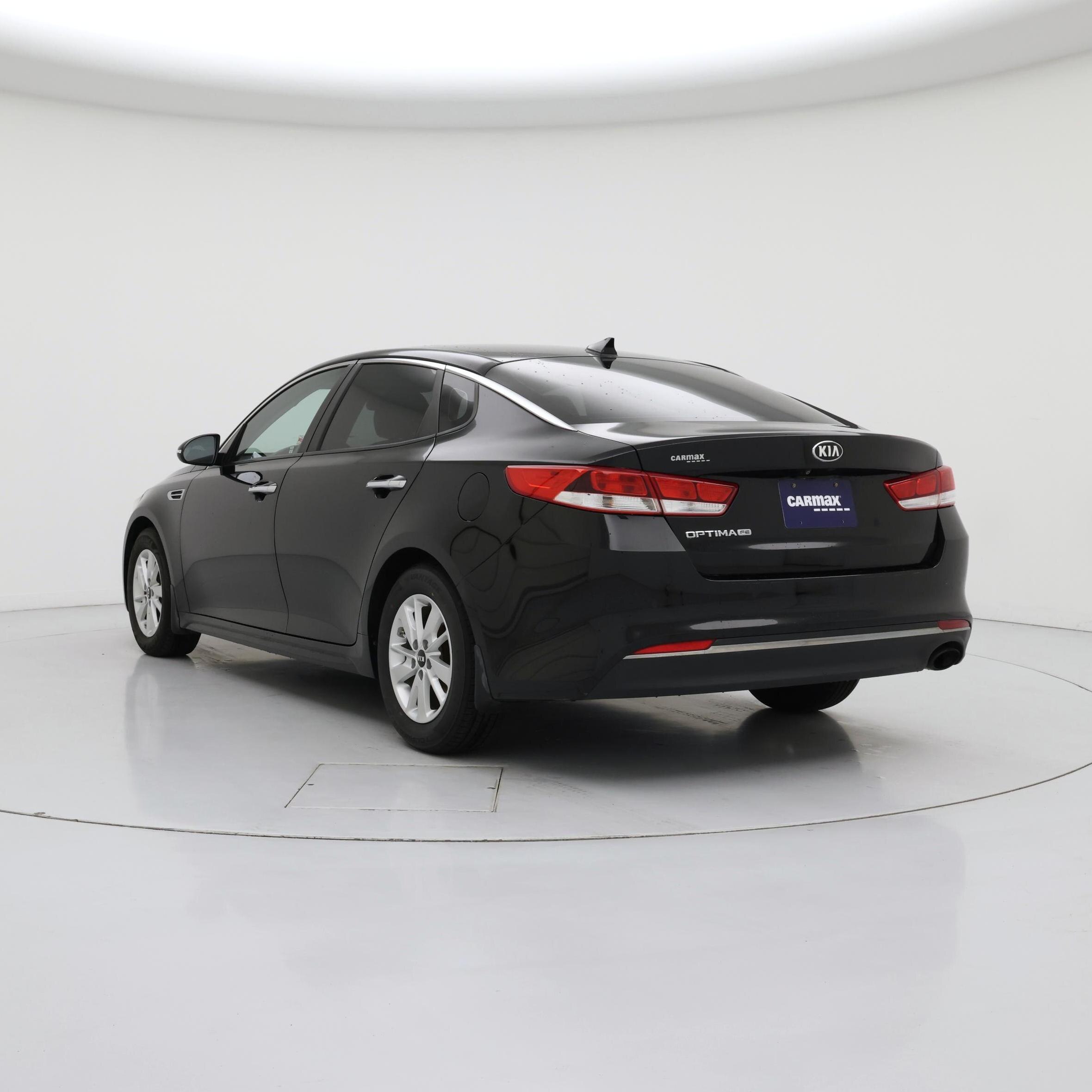 Thumbnail: 2016 Kia Optima - 2