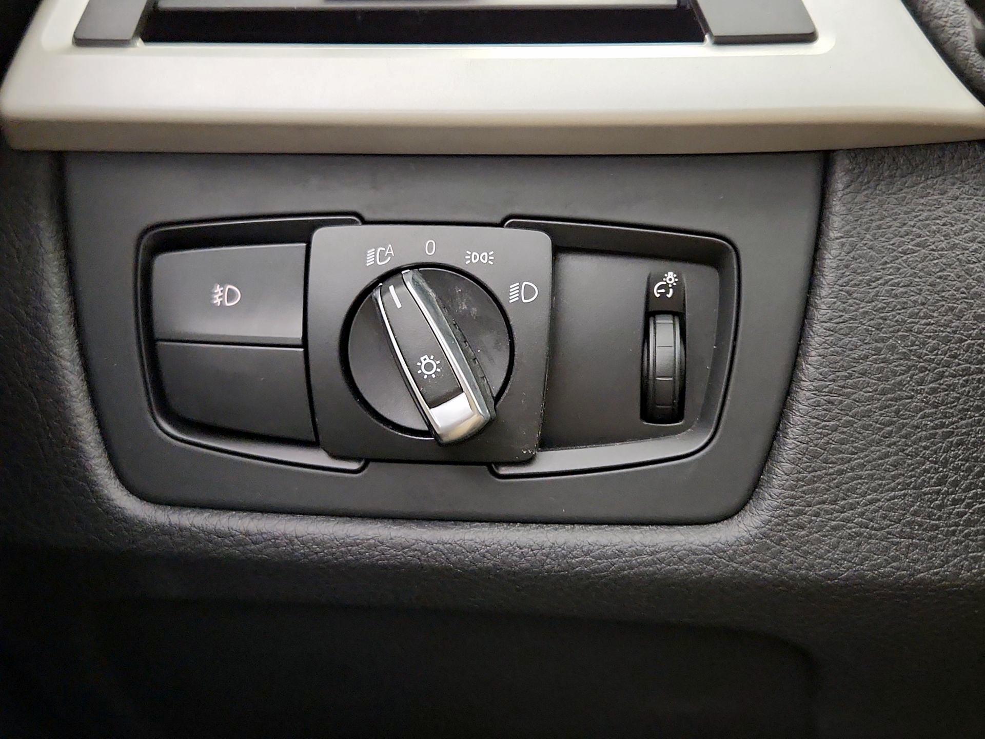 Thumbnail: 2014 BMW 3 Series - 13