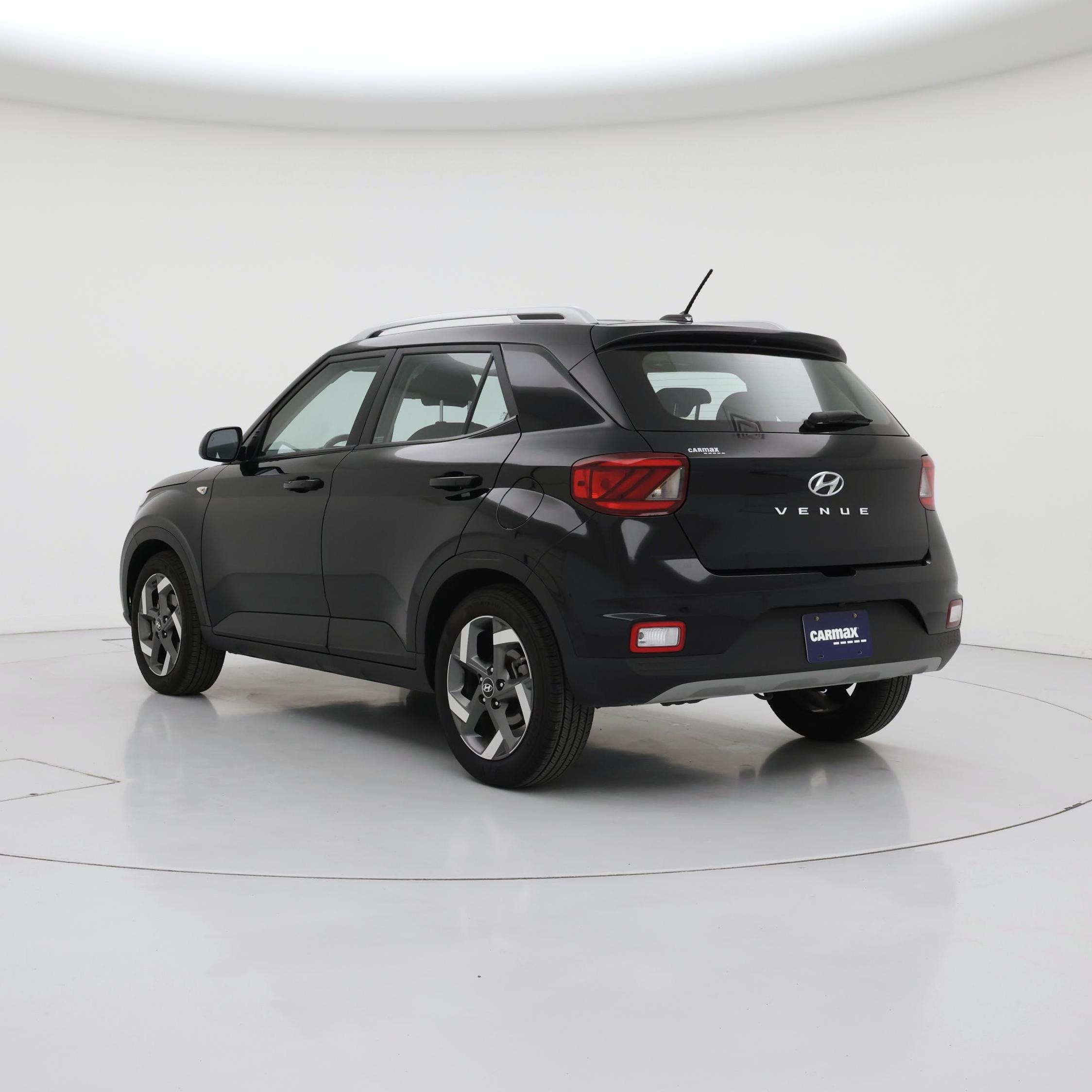 Thumbnail: 2025 Hyundai Venue - 2