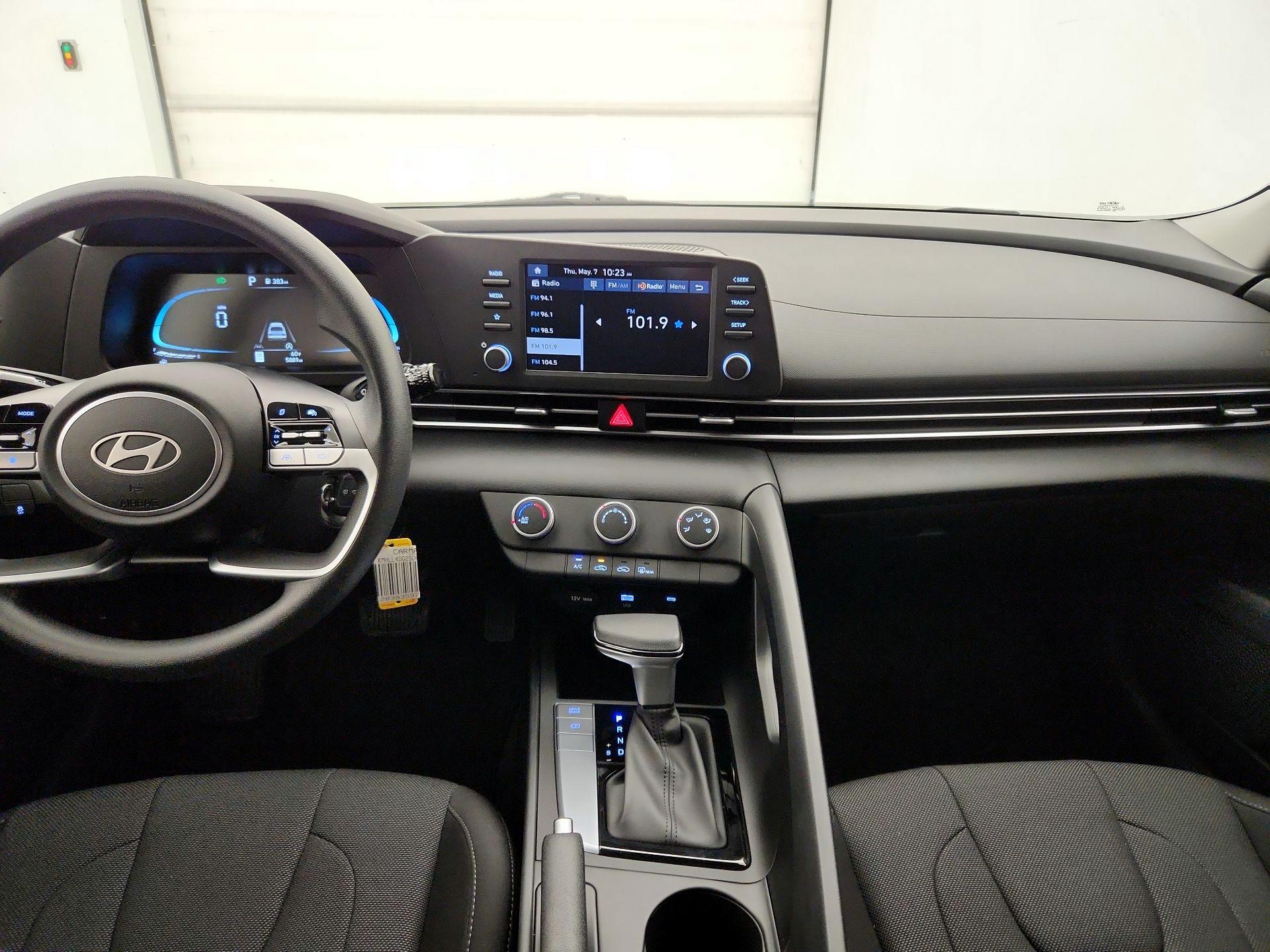 Thumbnail: 2025 Hyundai Elantra - 9