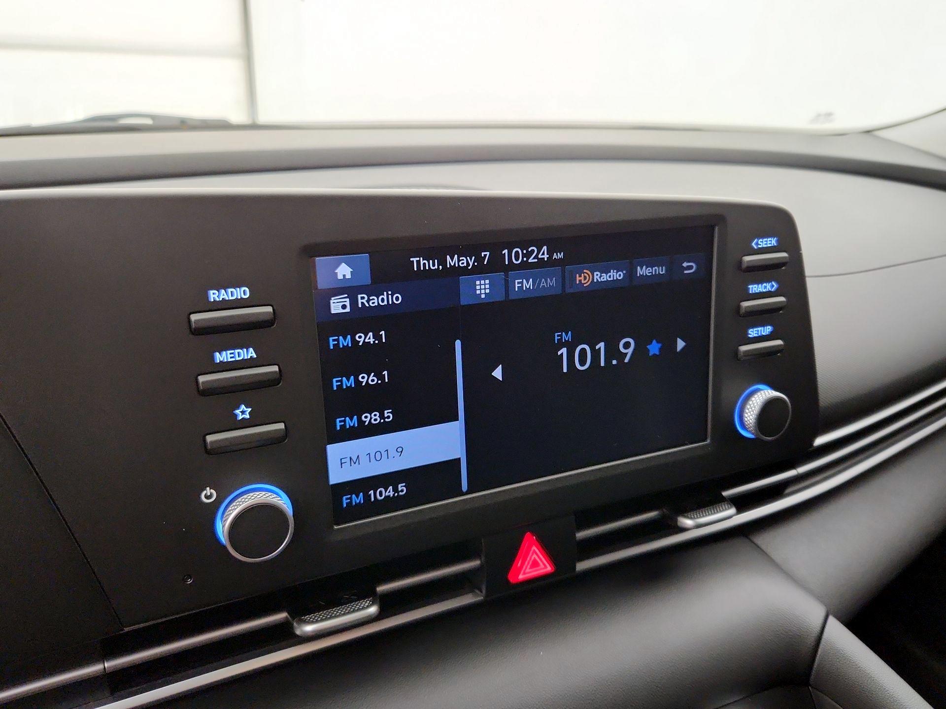 Thumbnail: 2025 Hyundai Elantra - 15