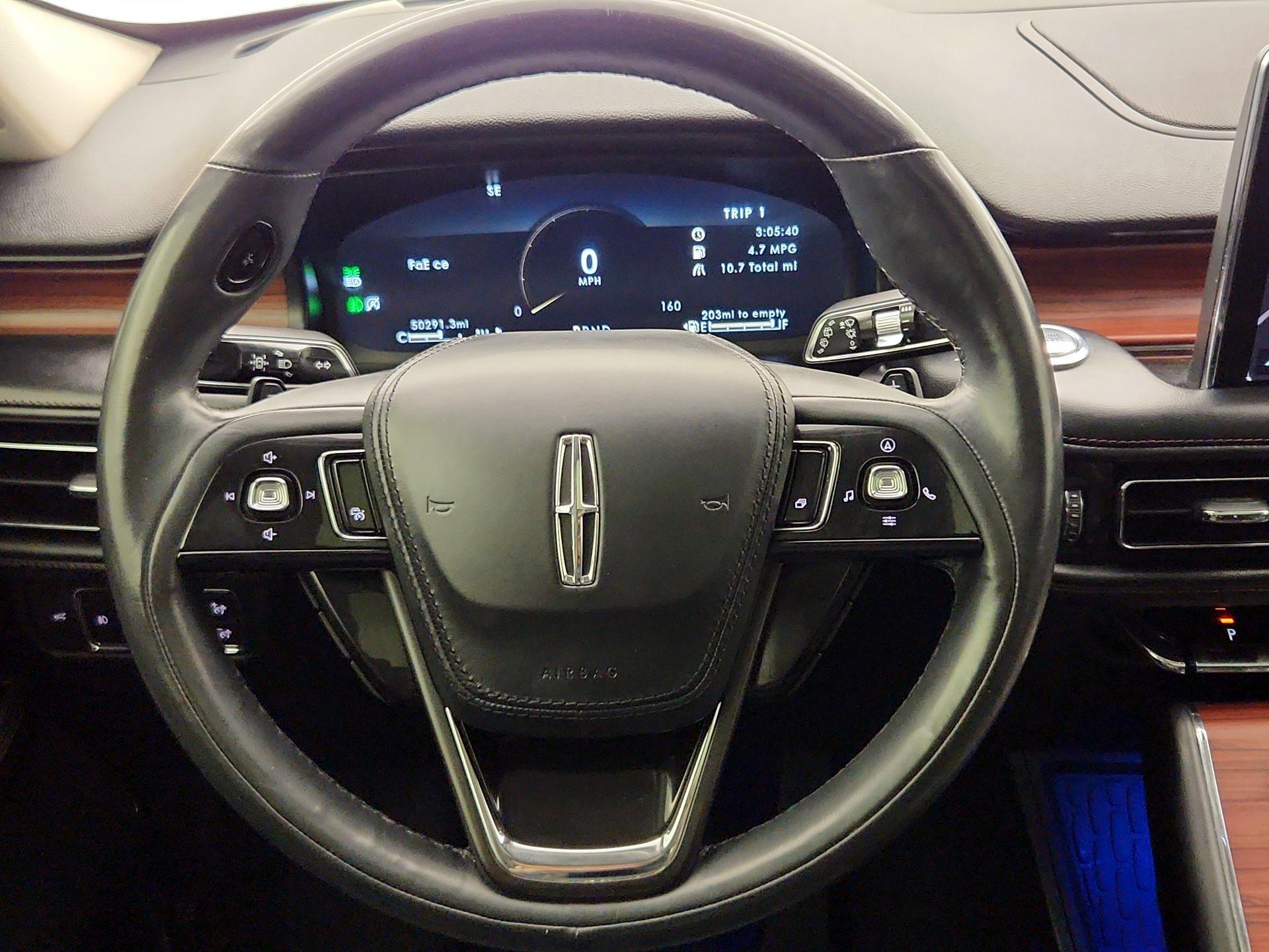 Thumbnail: 2022 Lincoln Aviator - 10
