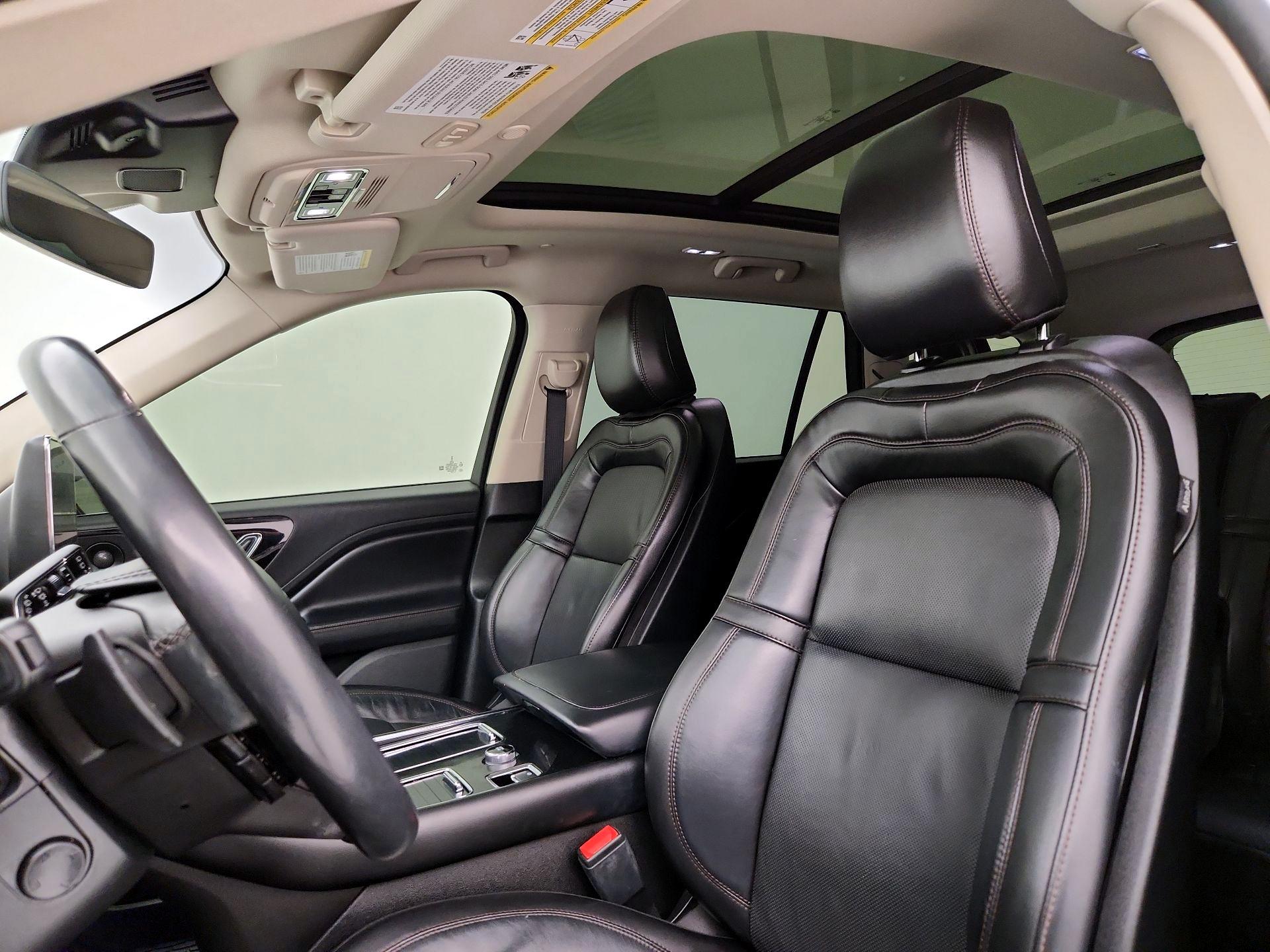 Thumbnail: 2022 Lincoln Aviator - 20