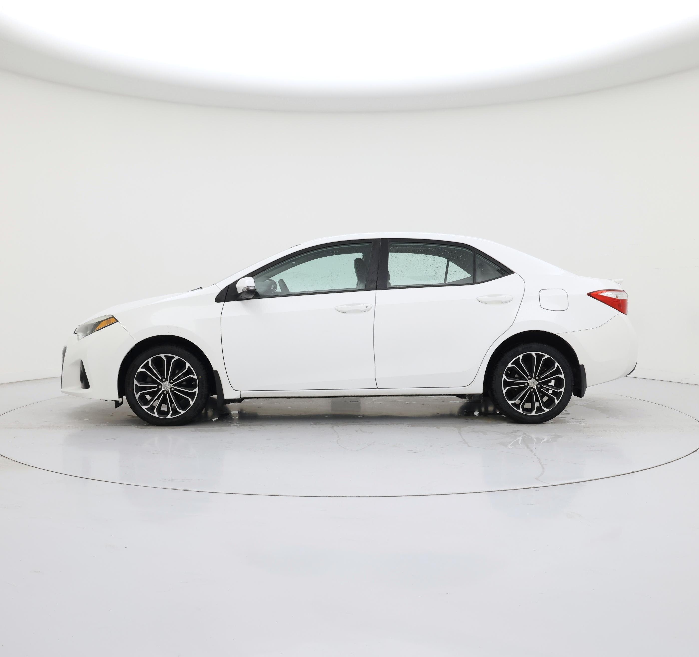 Thumbnail: 2014 Toyota Corolla - 3