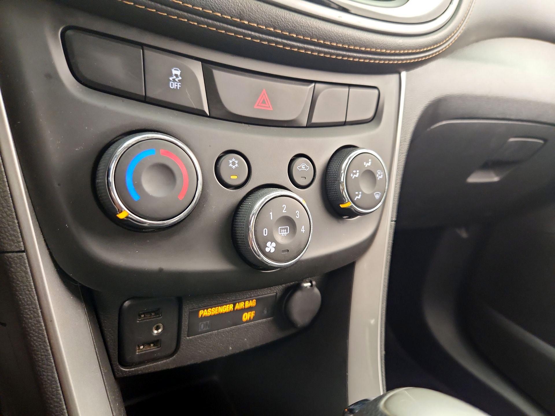 Thumbnail: 2017 Chevrolet Trax - 16