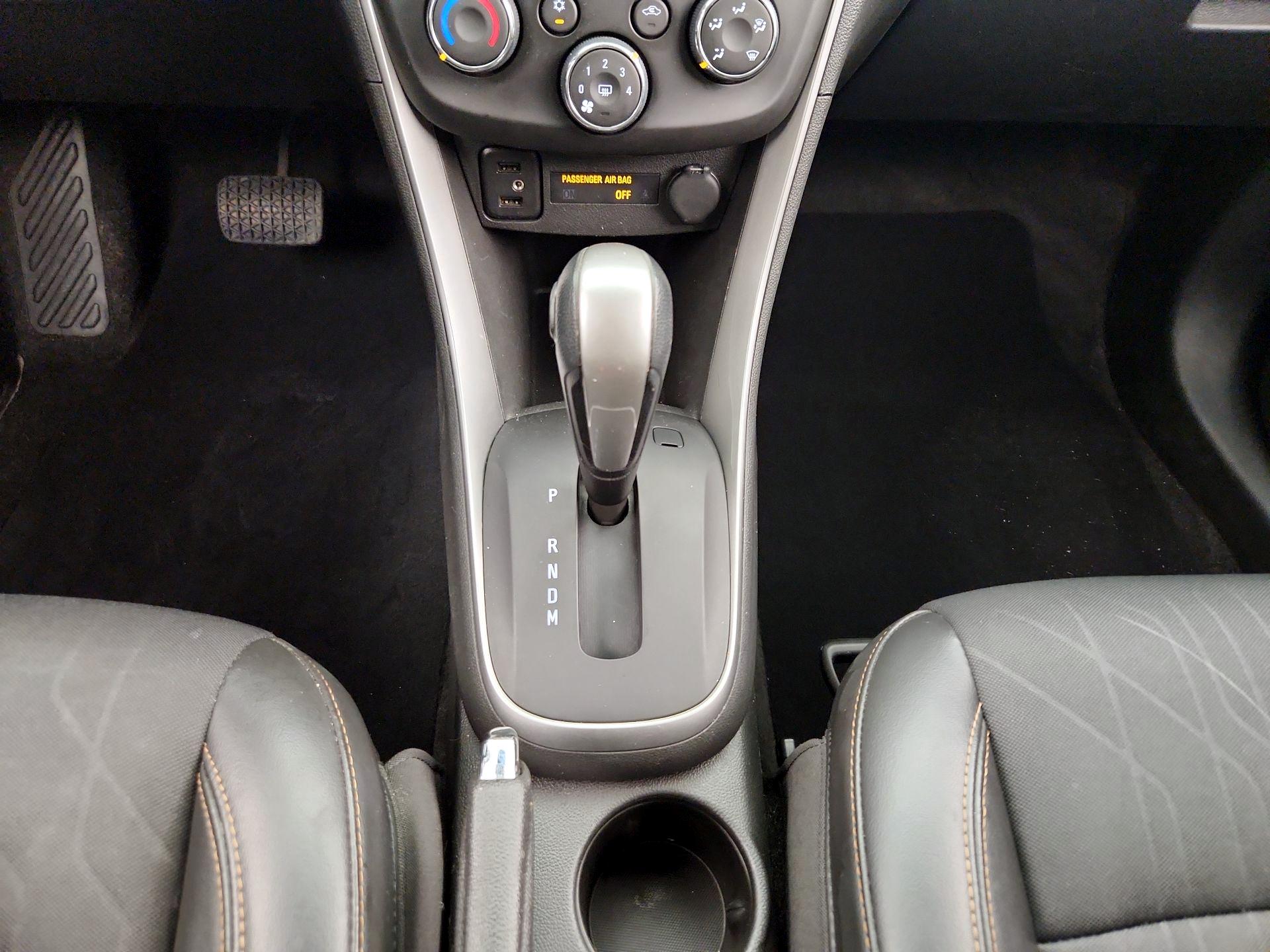 Thumbnail: 2017 Chevrolet Trax - 17