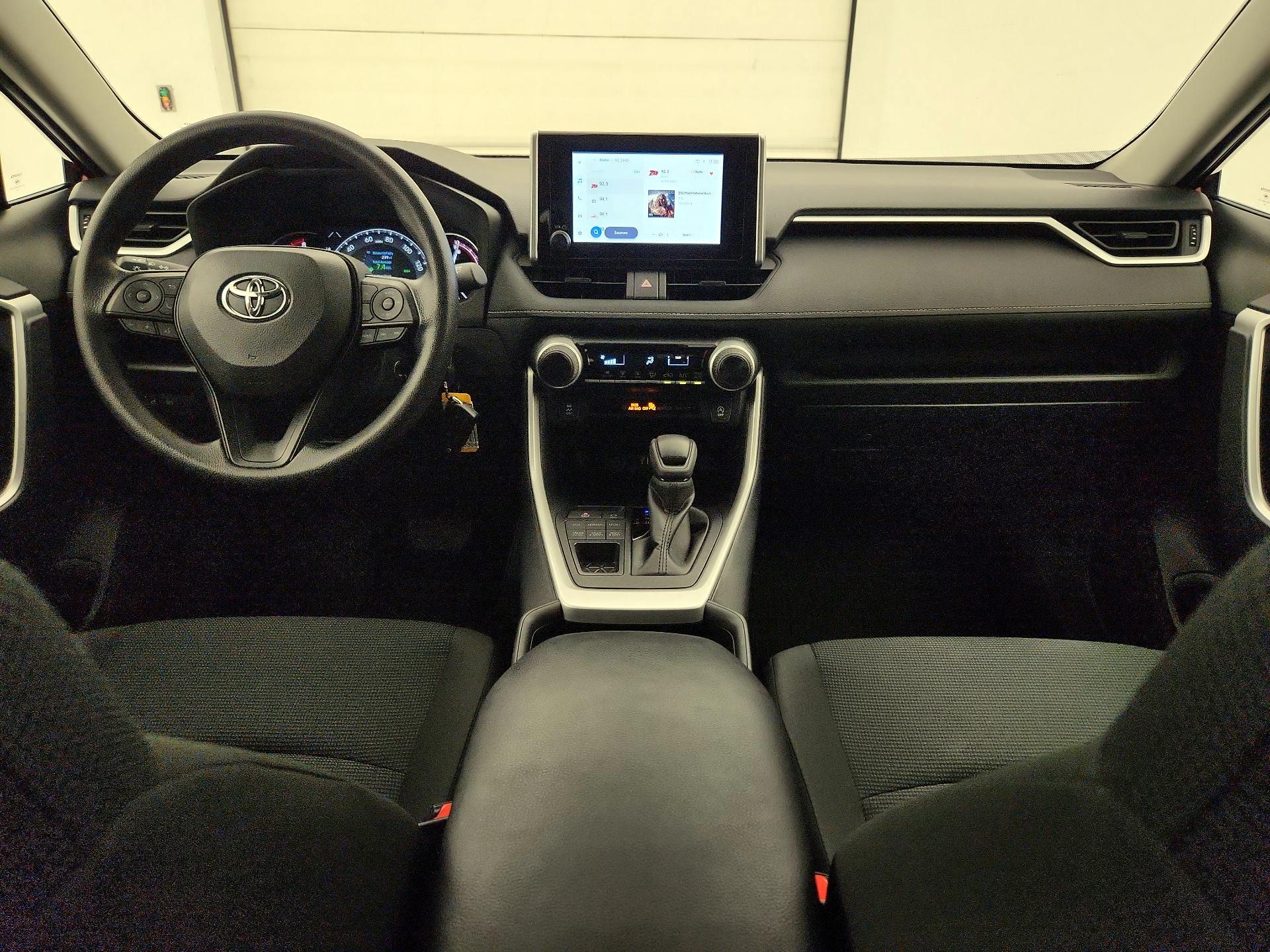 Thumbnail: 2025 Toyota RAV4 - 9