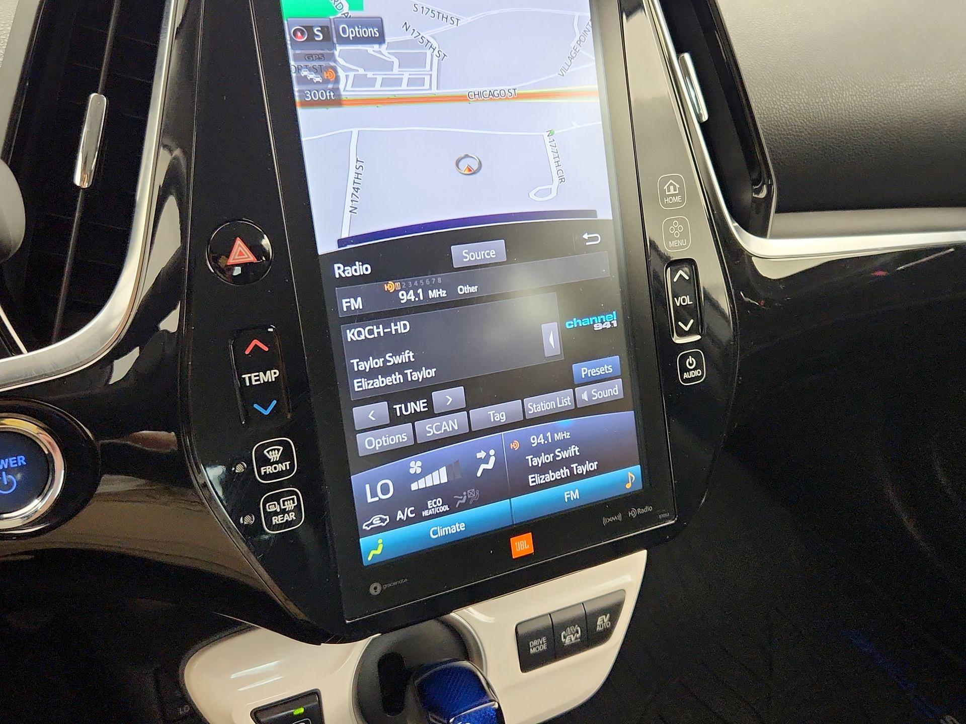 Thumbnail: 2018 Toyota Prius Prime - 16