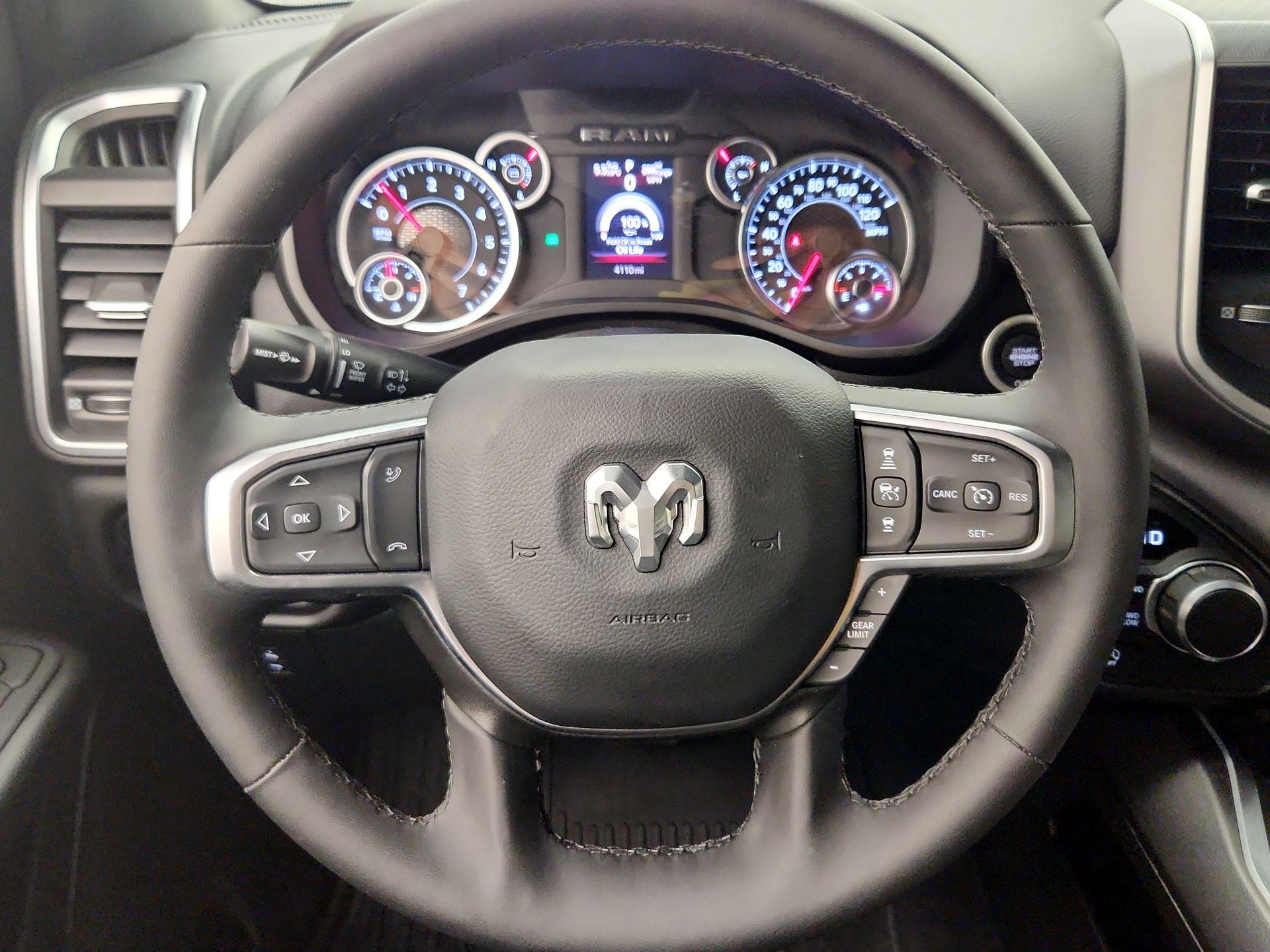 Thumbnail: 2025 RAM 1500 - 10
