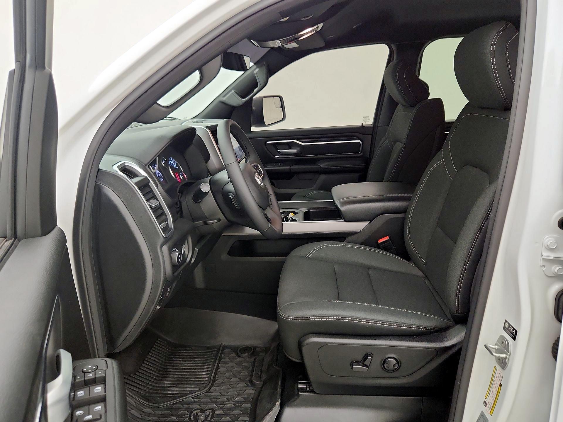 Thumbnail: 2025 RAM 1500 - 11