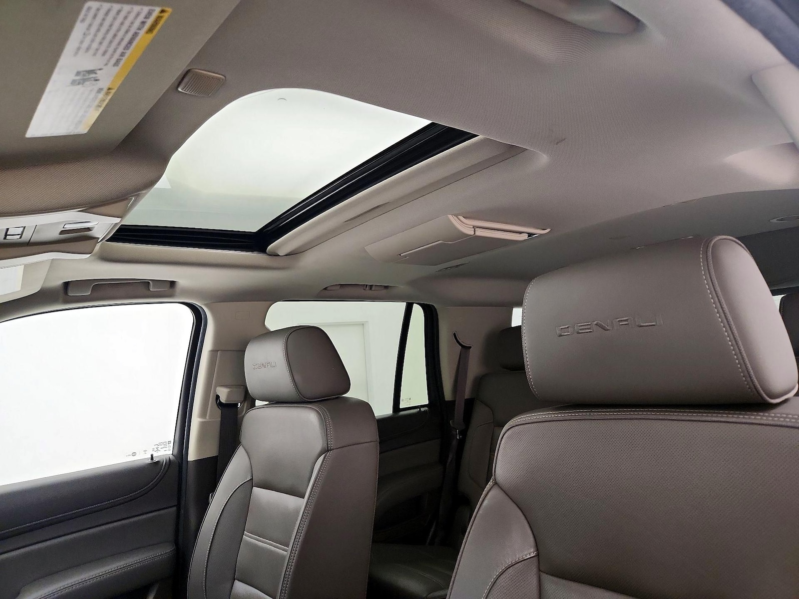 Sunroof(s) & Overhead Airbags