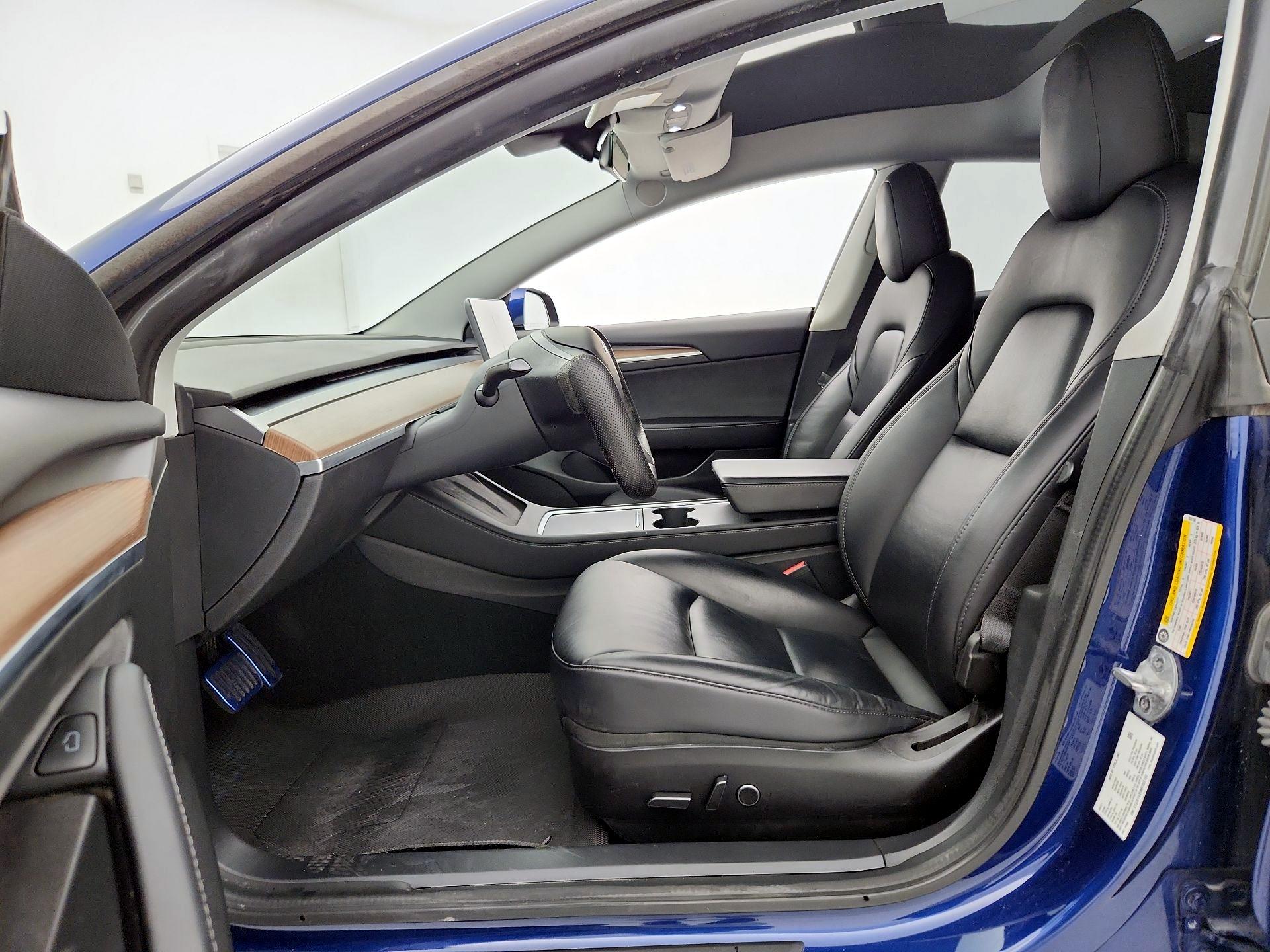 Thumbnail: 2021 Tesla Model 3 - 11