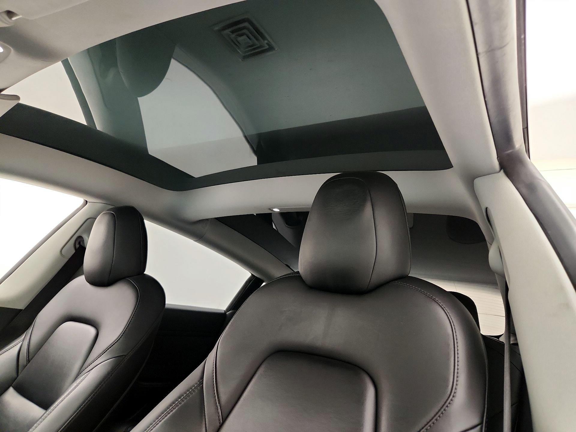 Thumbnail: 2021 Tesla Model 3 - 18