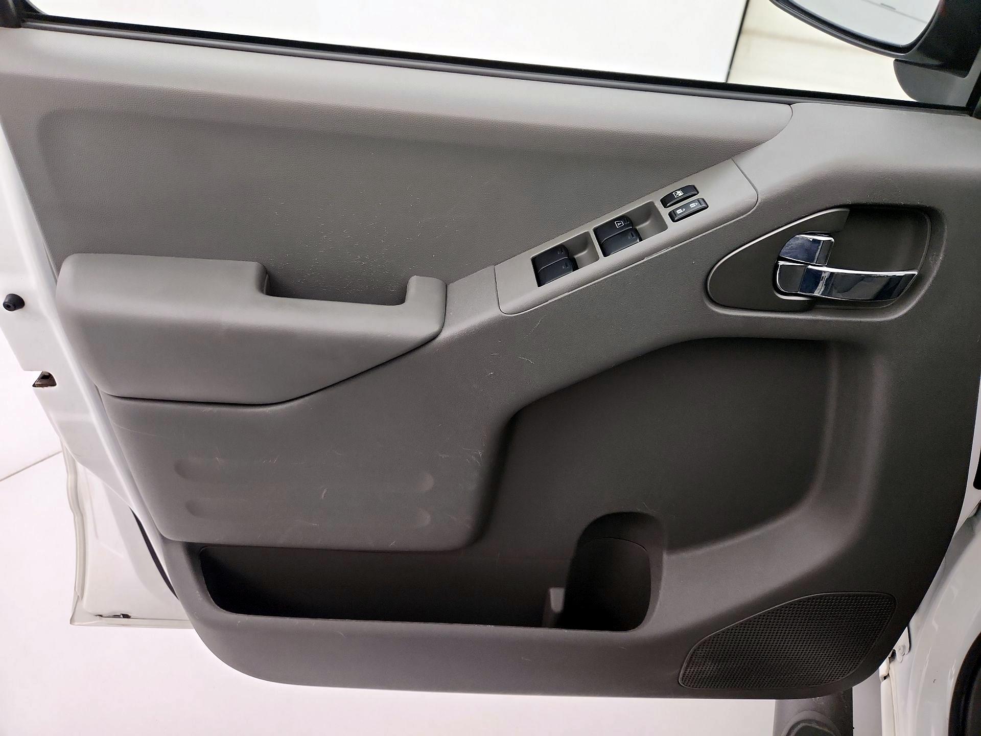 Thumbnail: 2020 Nissan Frontier - 12