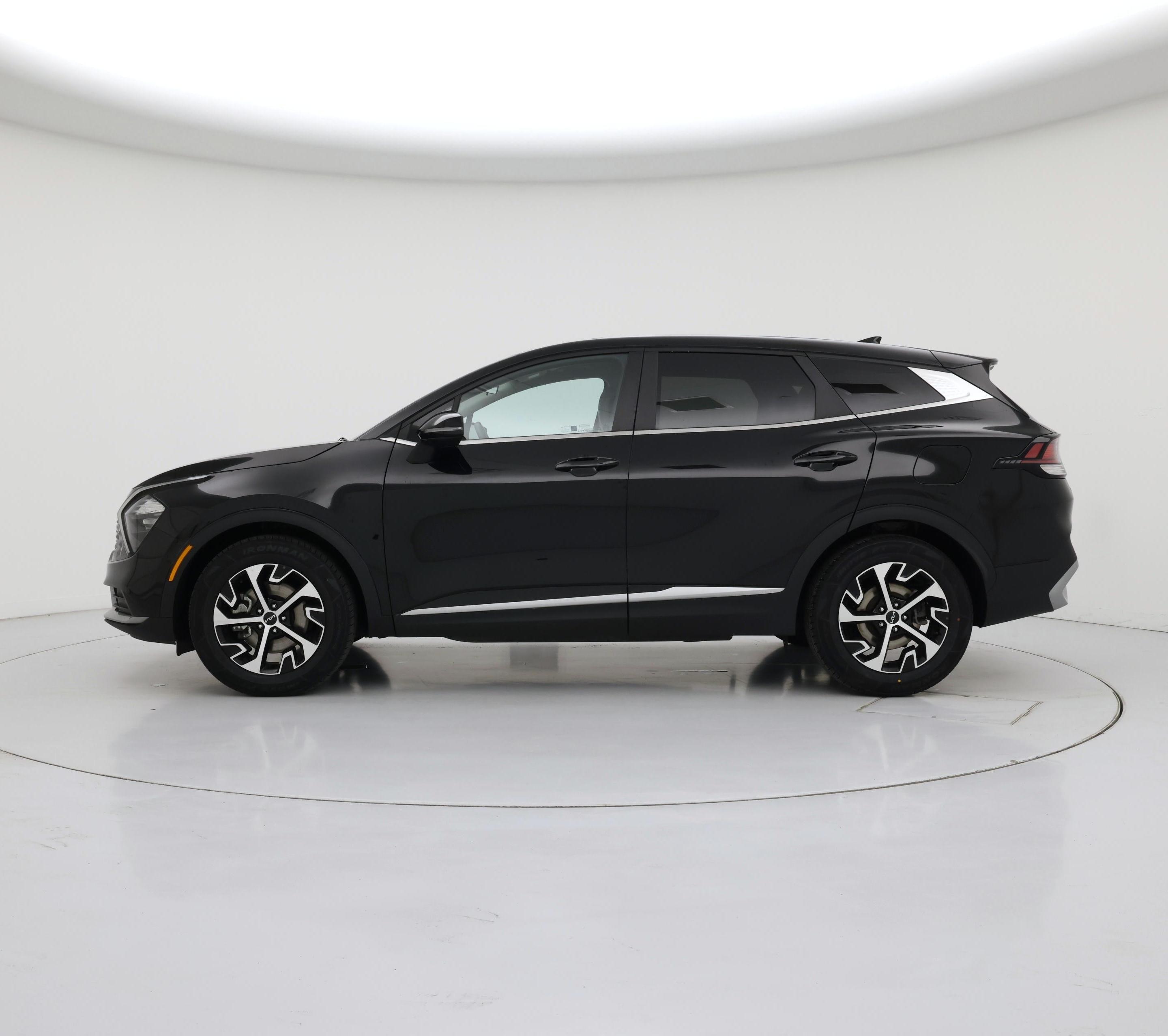 Thumbnail: 2023 Kia Sportage - 3