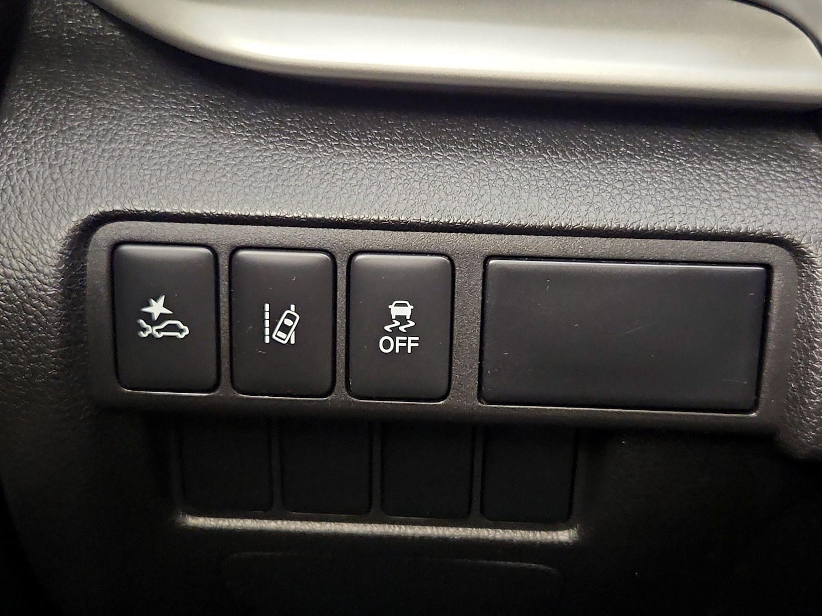 2023 Mitsubishi Eclipse Cross SEL - Photo 14