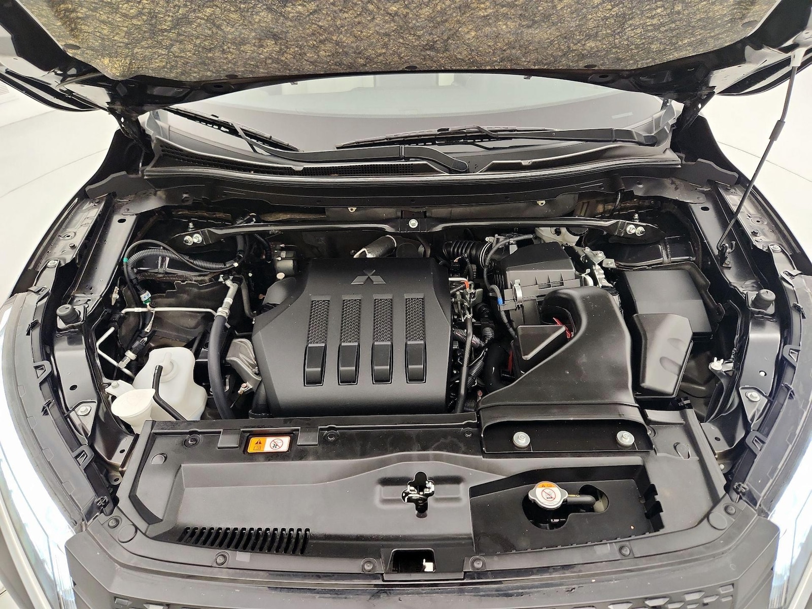 2023 Mitsubishi Eclipse Cross SEL - Photo 23