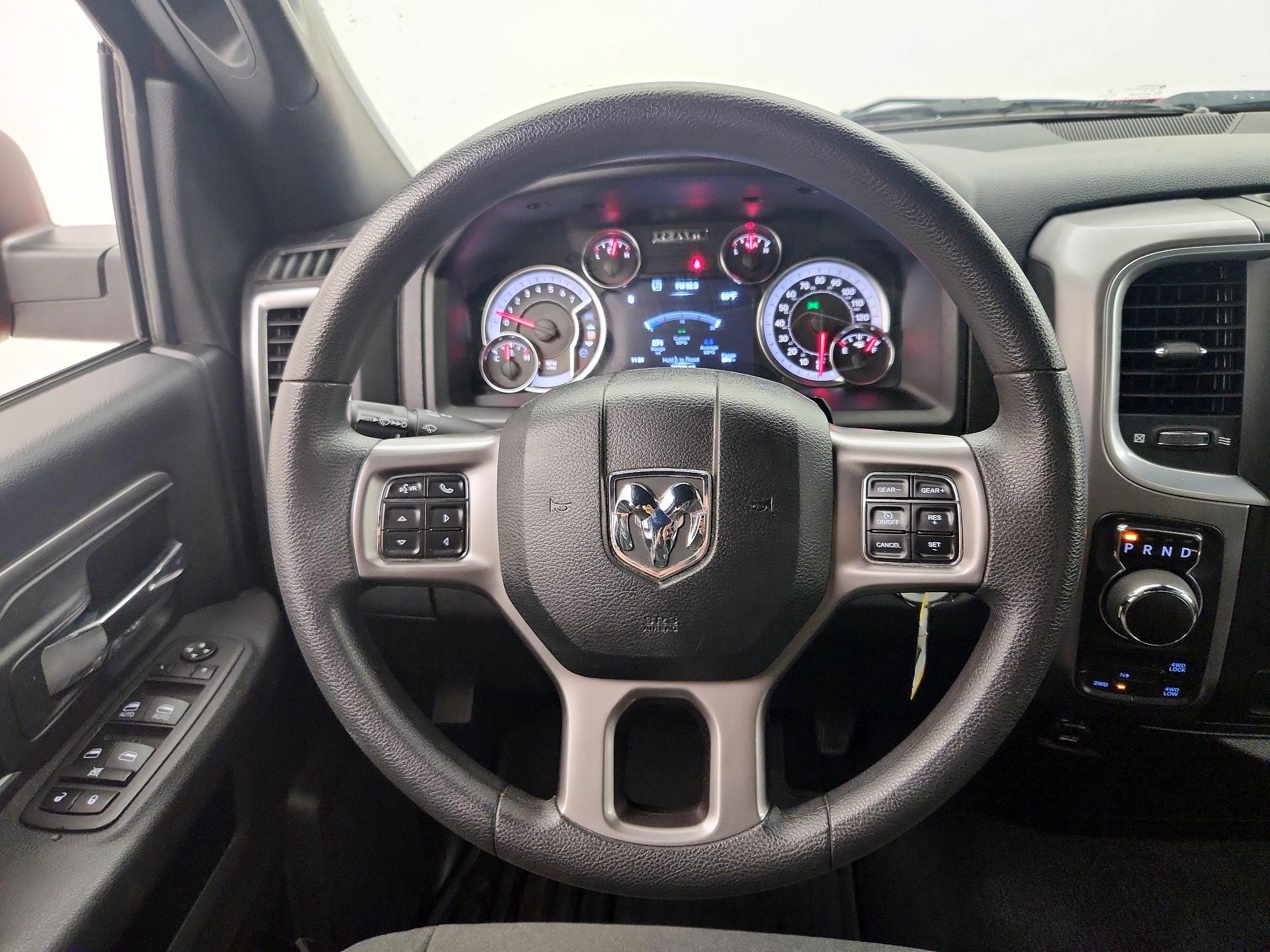 Thumbnail: 2023 RAM 1500 Classic - 10